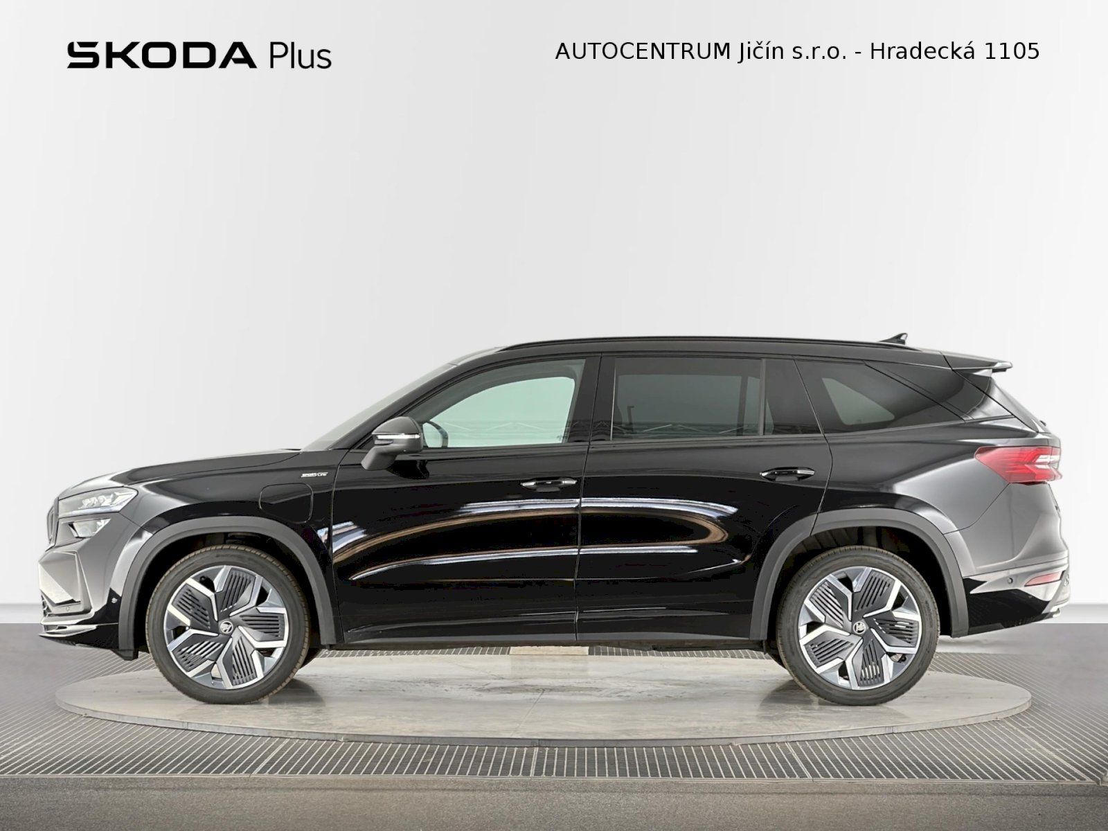 Škoda Kodiaq, iV DSG 1.5TSI 150kW SportLine - fotka 3