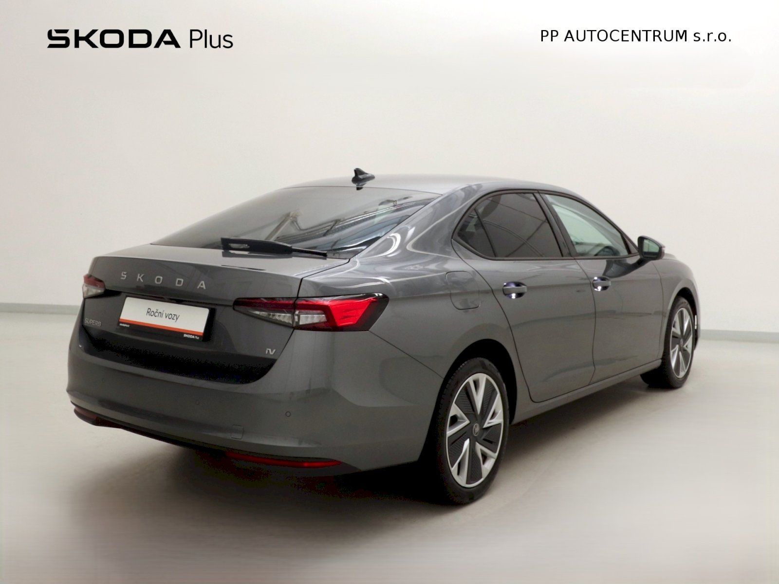 Škoda Superb, Selection DSG 1.5PHEV 150kW - fotka 2