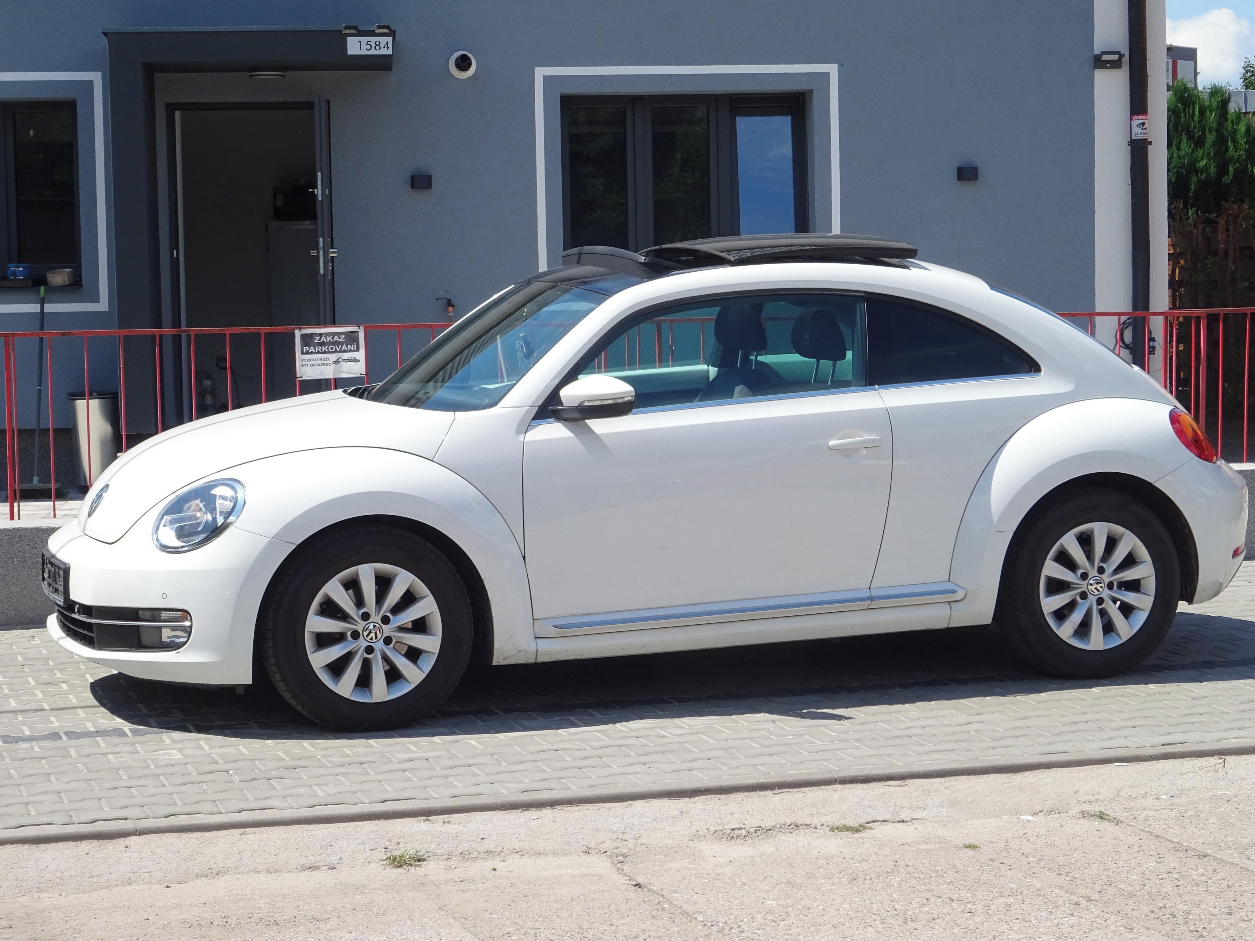 Volkswagen Beetle, 1.2 TSI BLUE DESIGN PANORAMA - fotka 5