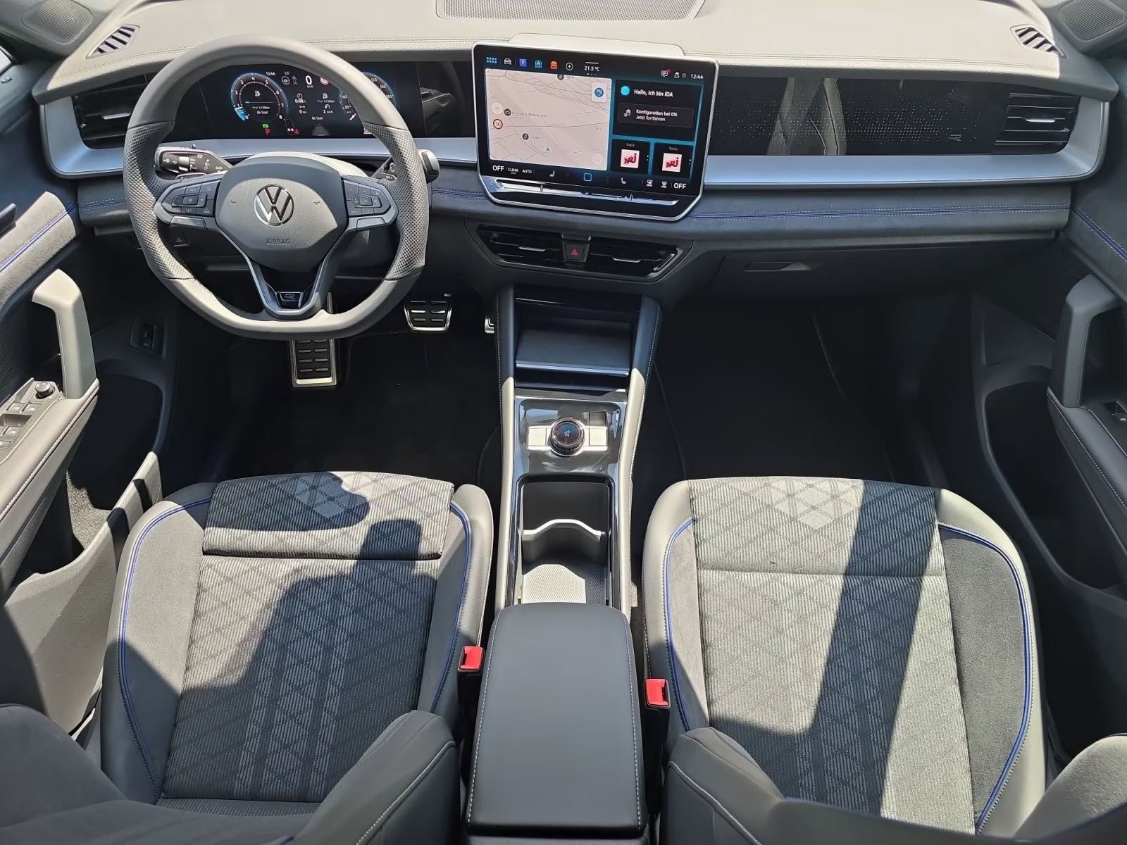 Volkswagen Passat Variant, 2.0 TDI  R-Line *360°*Navi*Led - fotka 3