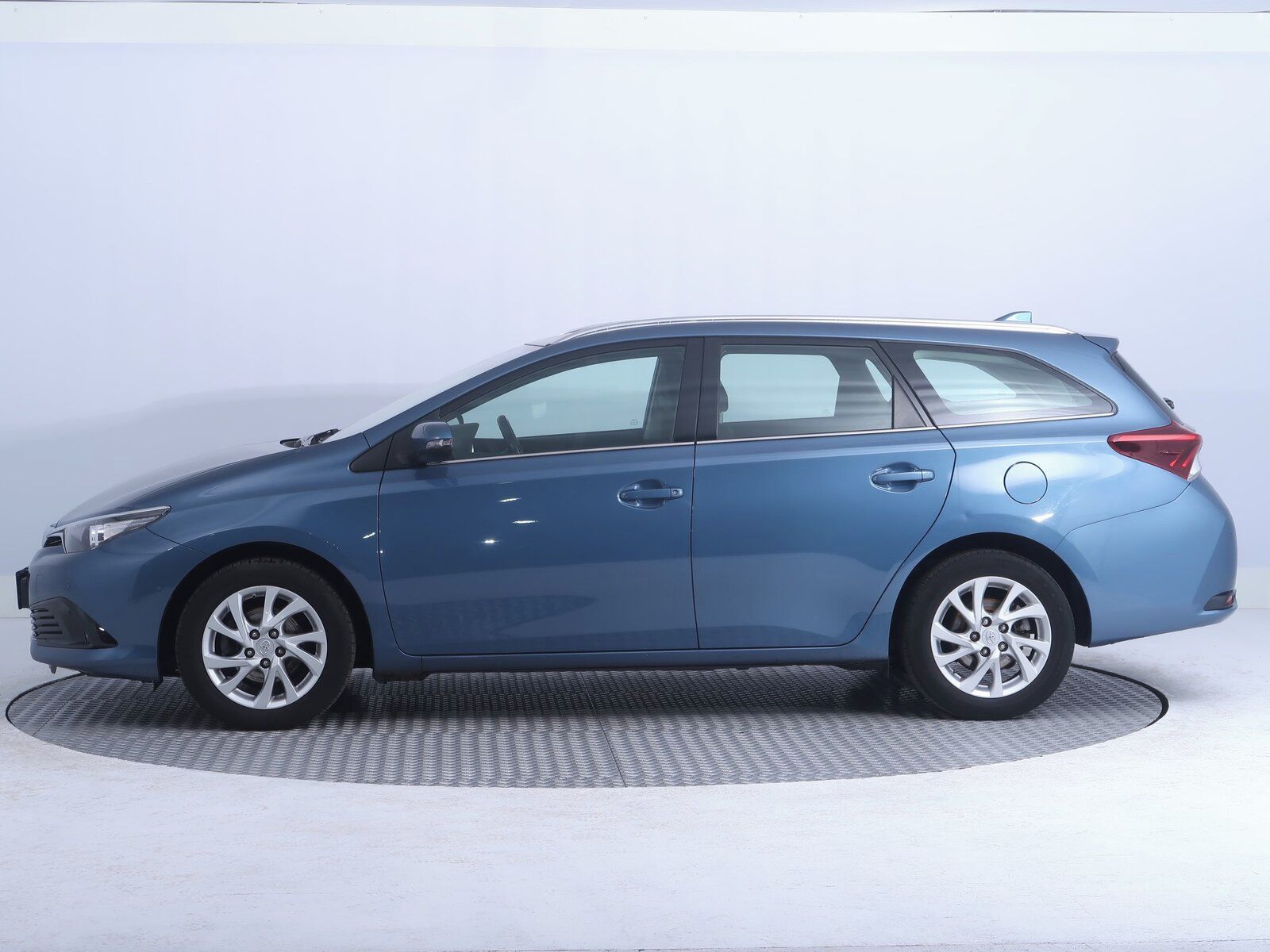 Toyota Auris, 1.6 Valvematic, Serv.kniha - fotka 3