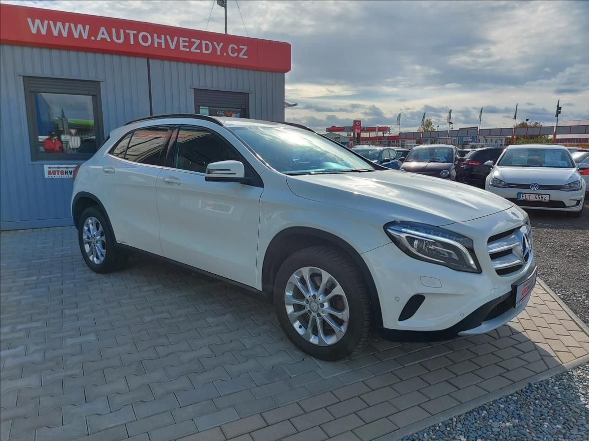 Mercedes-Benz GLA, 250 4Matic ČR 2.MAJITELKA