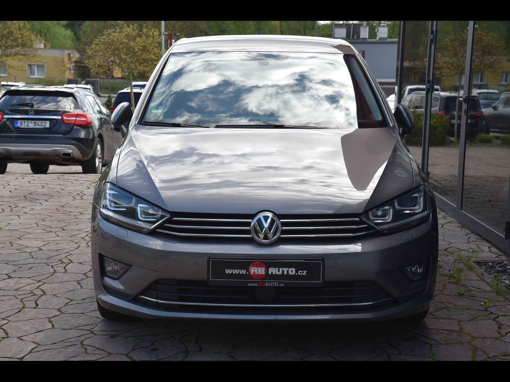 Volkswagen Golf Sportsvan, 1.2 TSi 81 kw Lounge - fotka 3