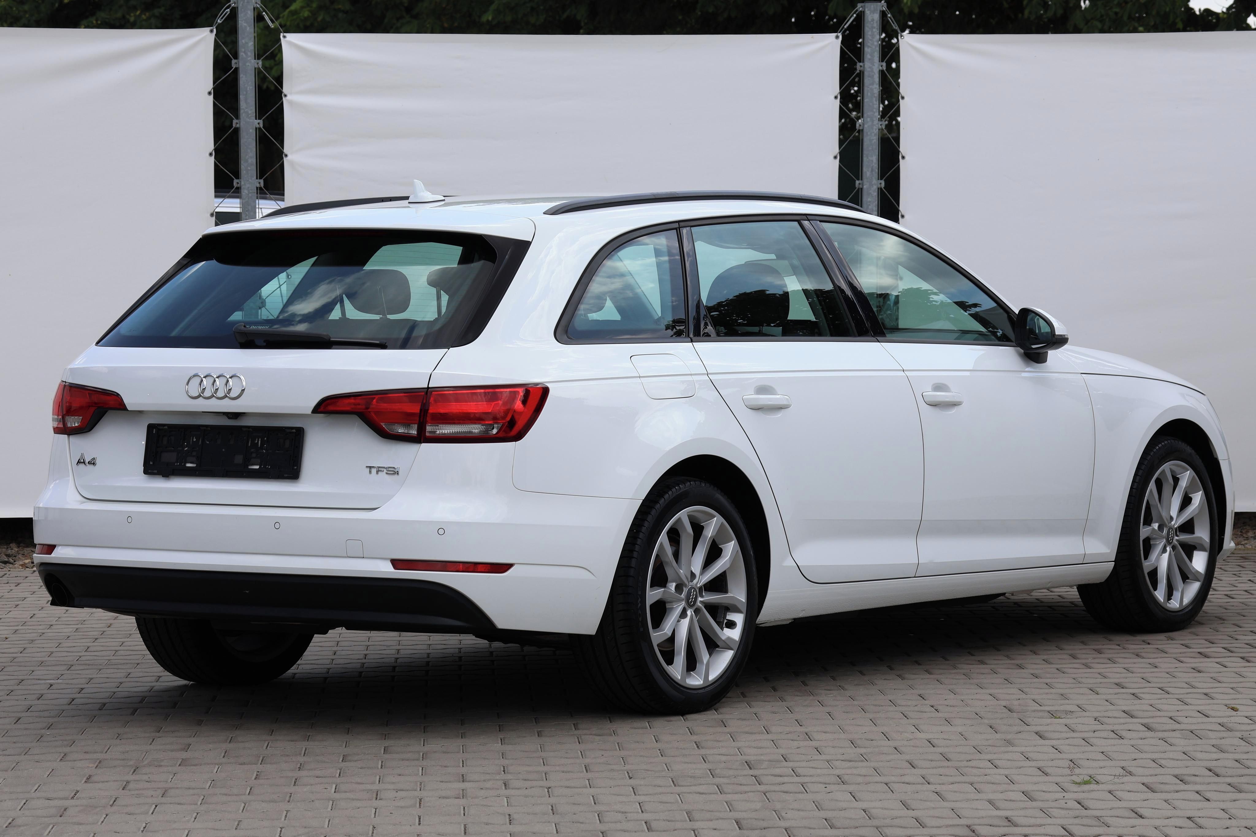 Audi A4, 1.4TFSI 110kW 134.000km ACC - fotka 6