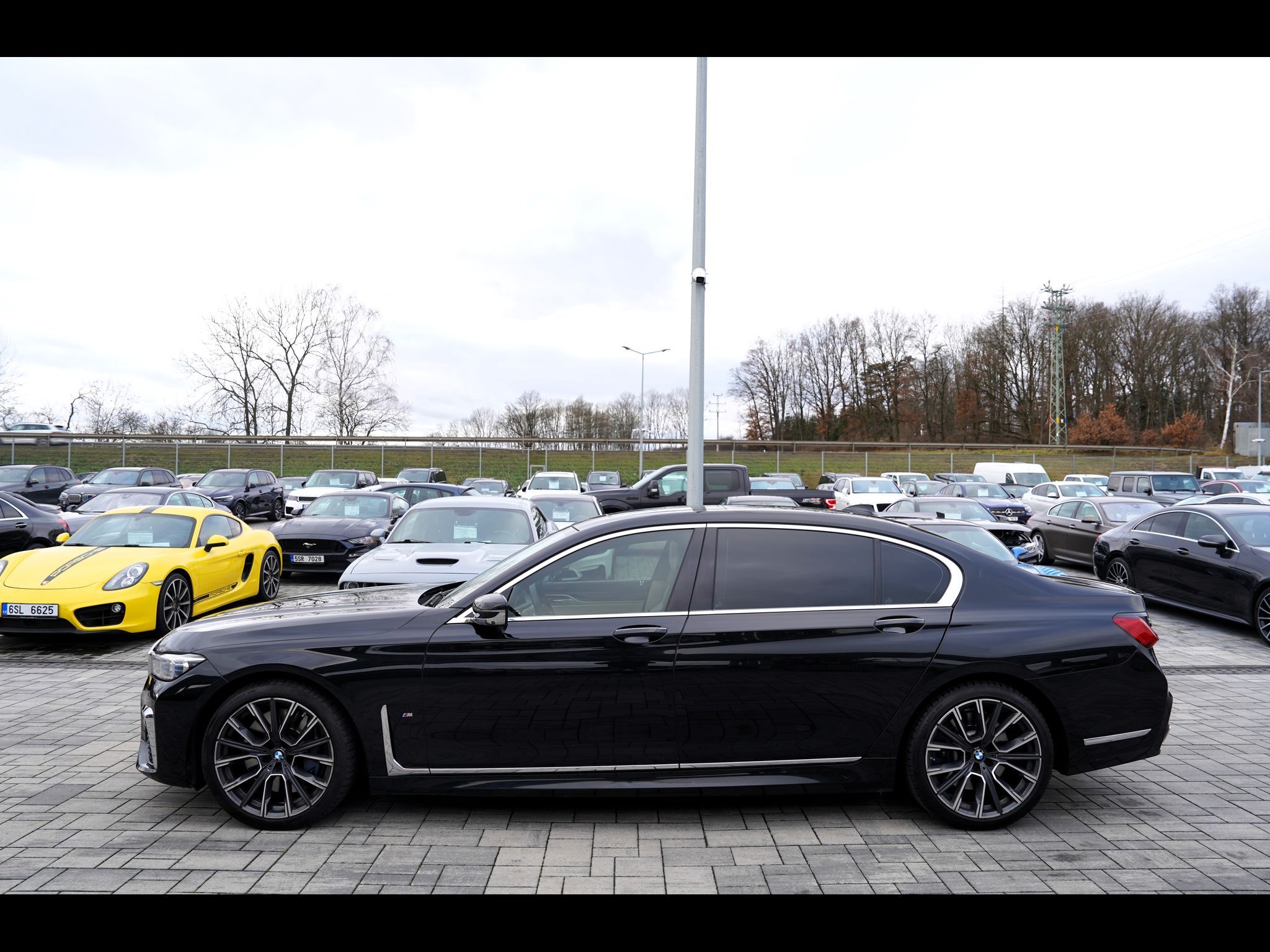 BMW Řada 7, 750 Ld xDrive/Laser/M paket/ČR - fotka 3