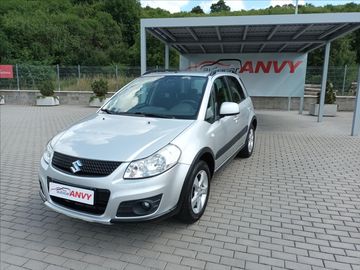 1,6 VVT,88KW,4X4,VÝHŘEV,KOLA