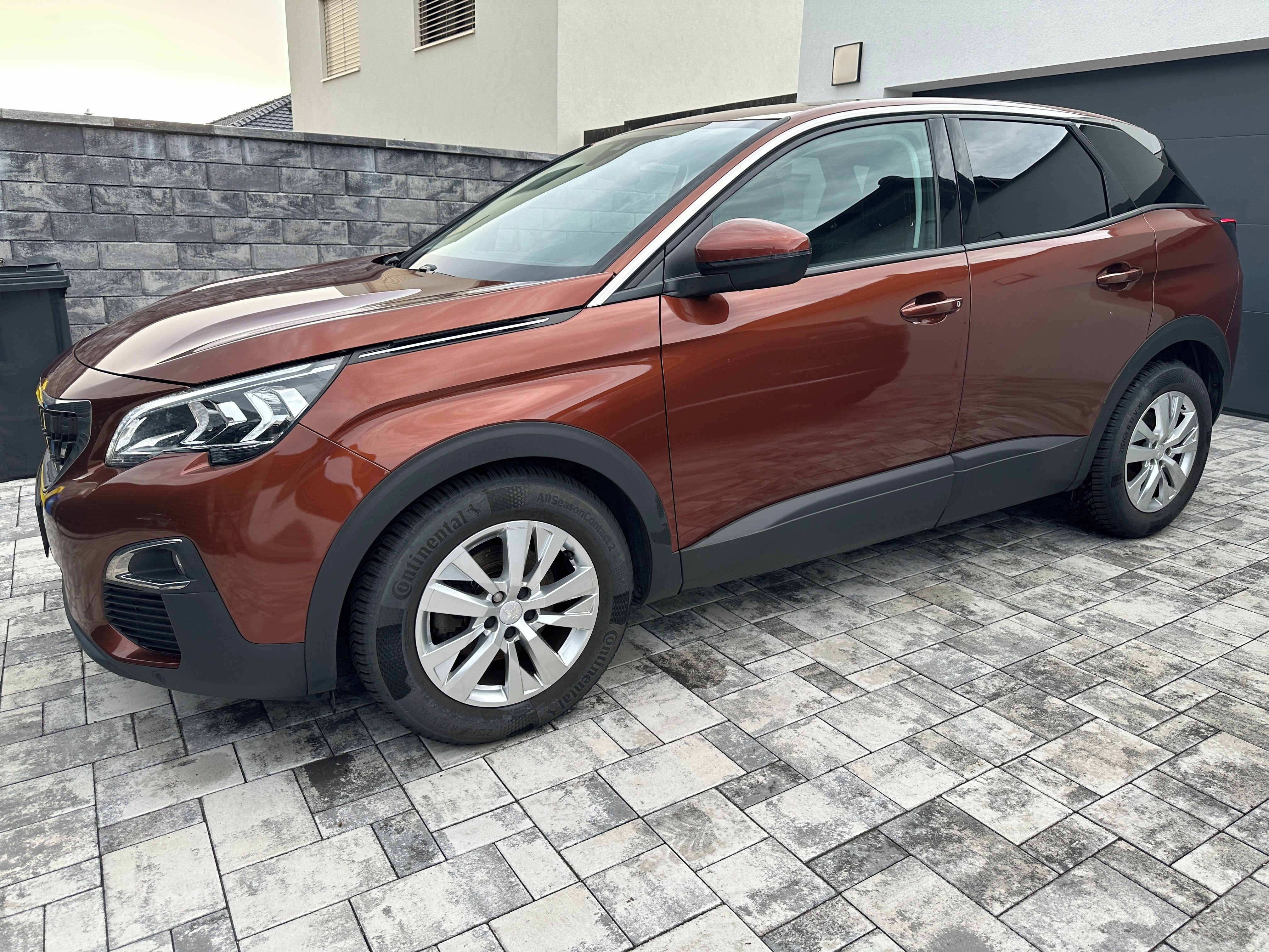 Peugeot 3008, 1,2 PT AUTOMAT, KAMERA, NAVI