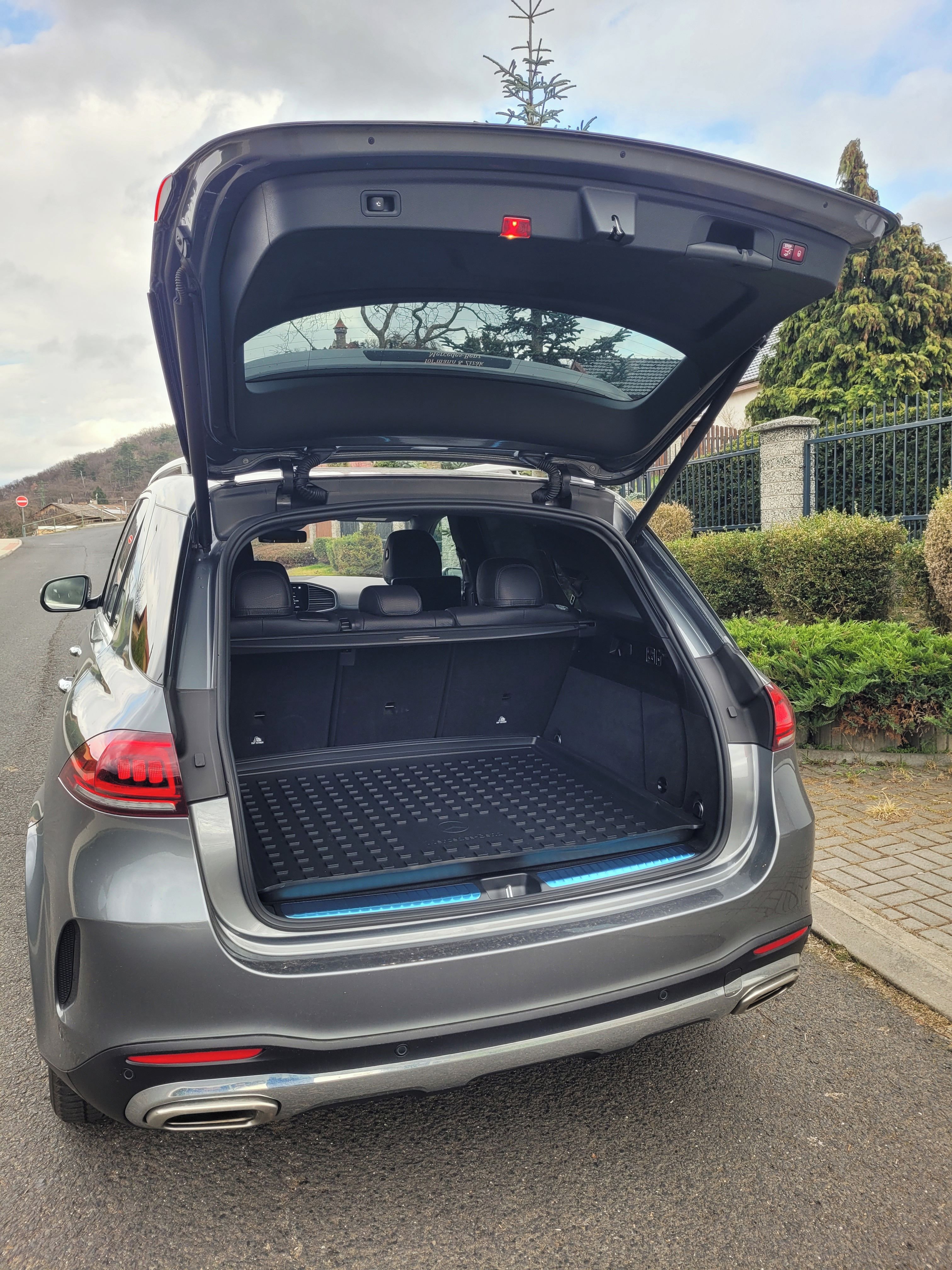 Mercedes-Benz GLE, Plná výbava - fotka 3