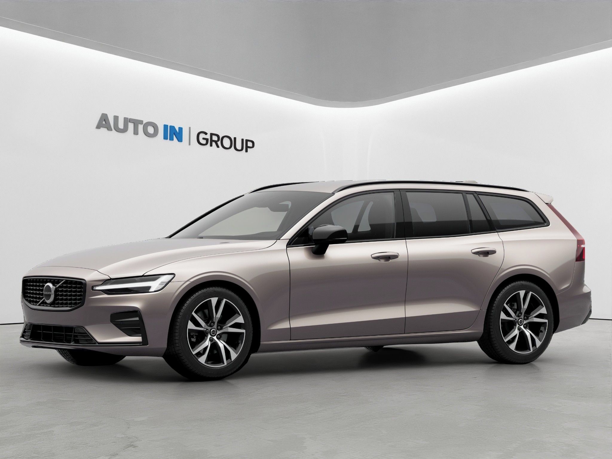 Volvo V60, Plus Dark,A/T,145kW,BLIS,kůže