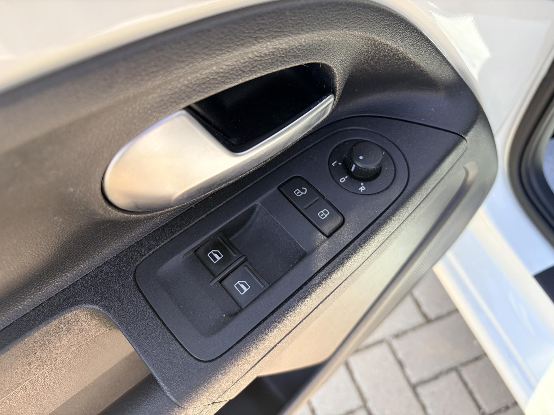 Volkswagen Up! - fotka 6