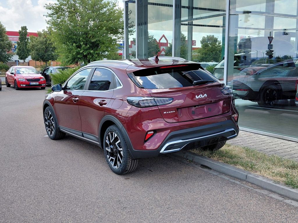 Kia XCee´d, Steel Edition 1,6 T-GDi GPF 7D - fotka 5