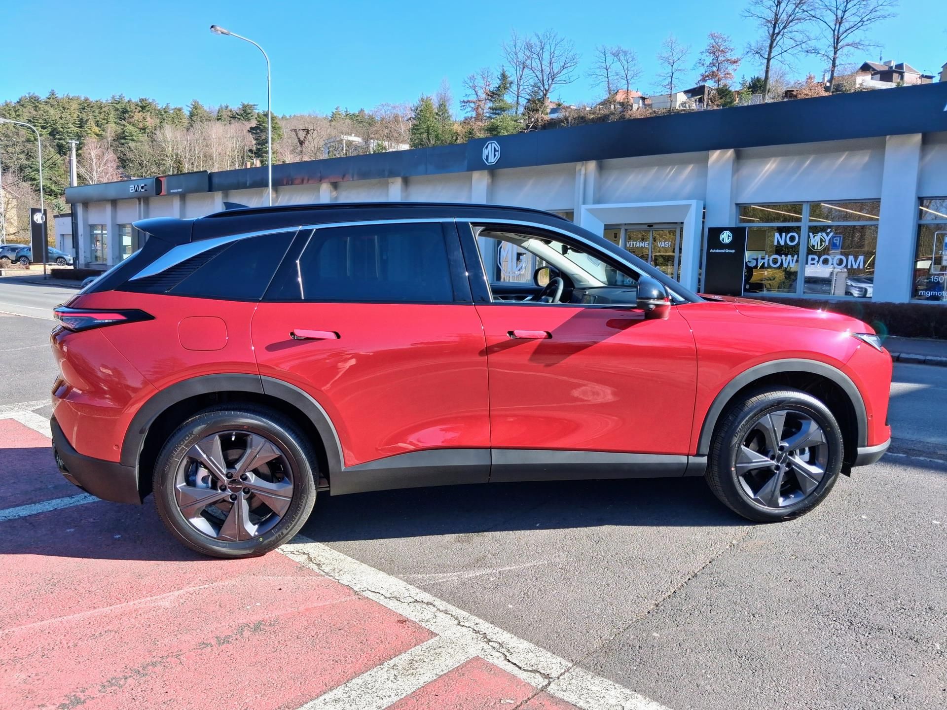 BAIC X55, ALL IN 1.5T 130kW 4×2 7DCT - fotka 5