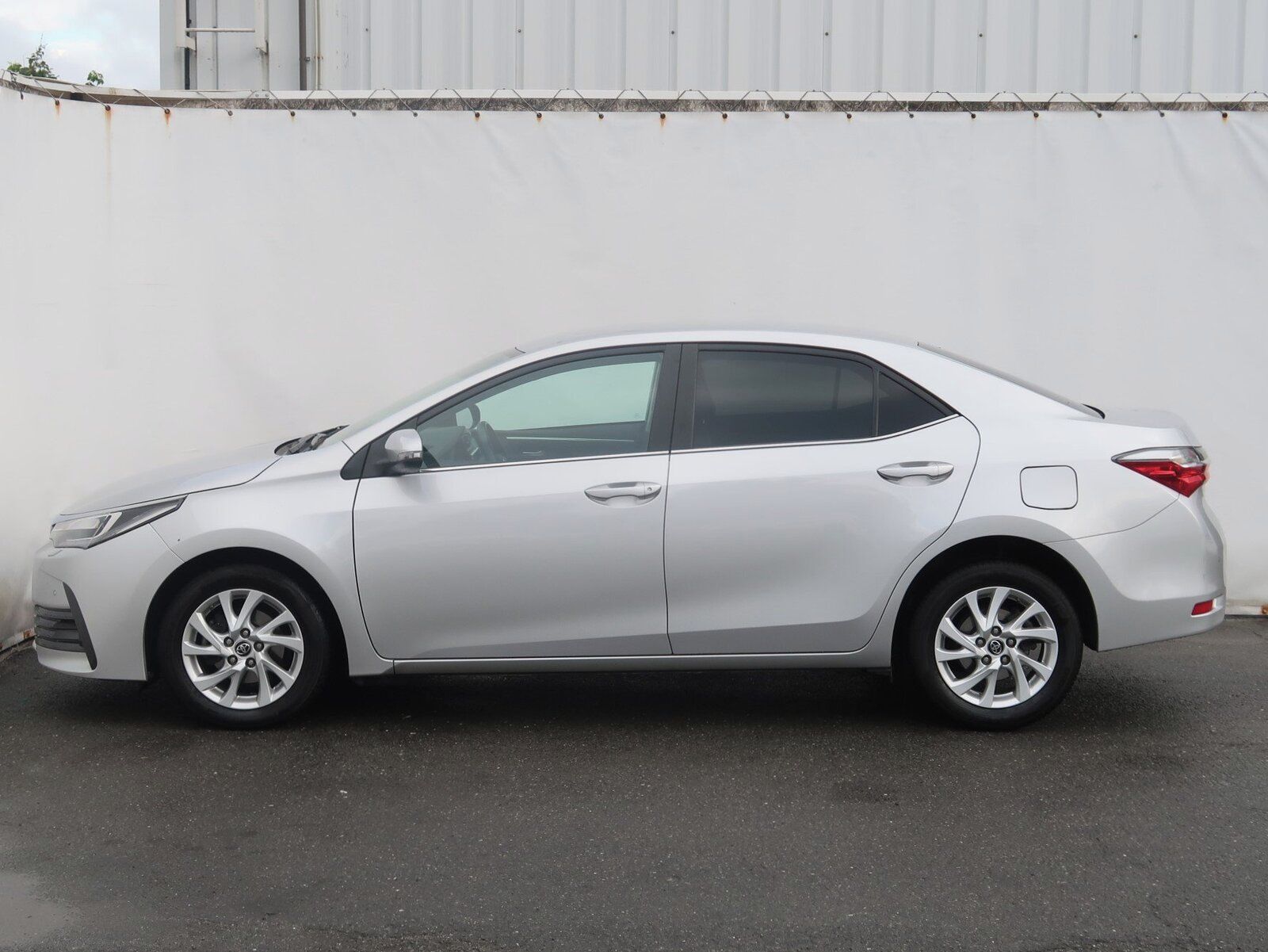 Toyota Corolla, 1.6 Valvematic, ČR,1.maj - fotka 3