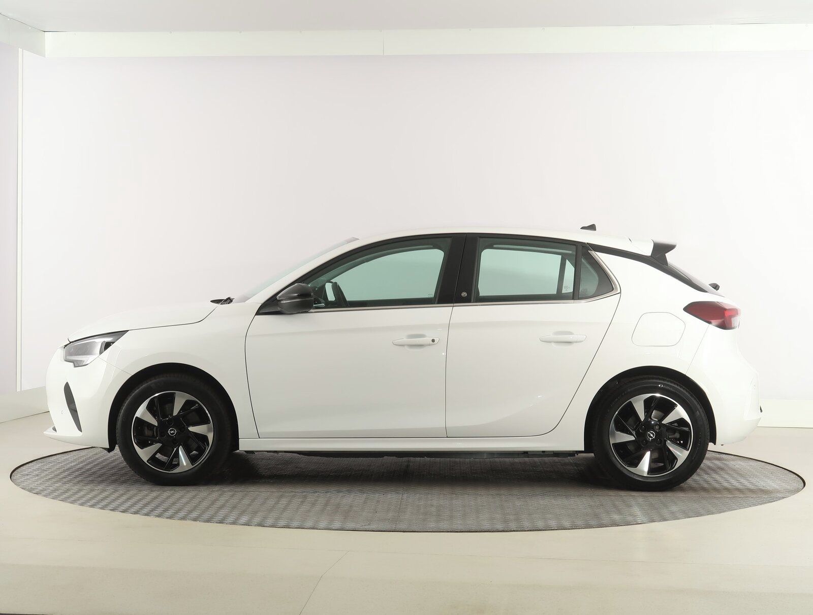 Opel Corsa, 50 kWh, SoH 94%, Automat - fotka 3