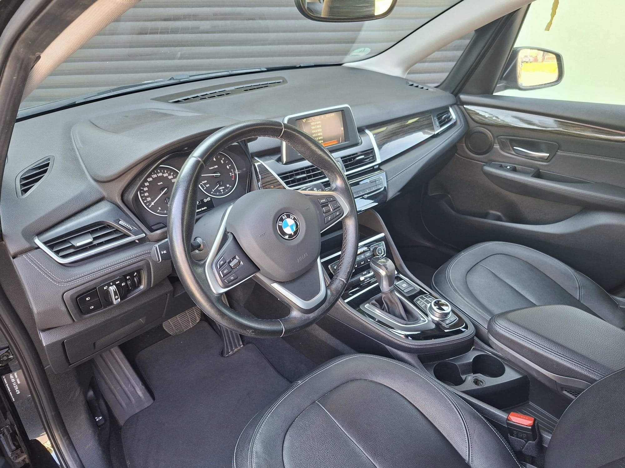 BMW Řada 2, BMW 220i Active Tourer 2.0i - fotka 6
