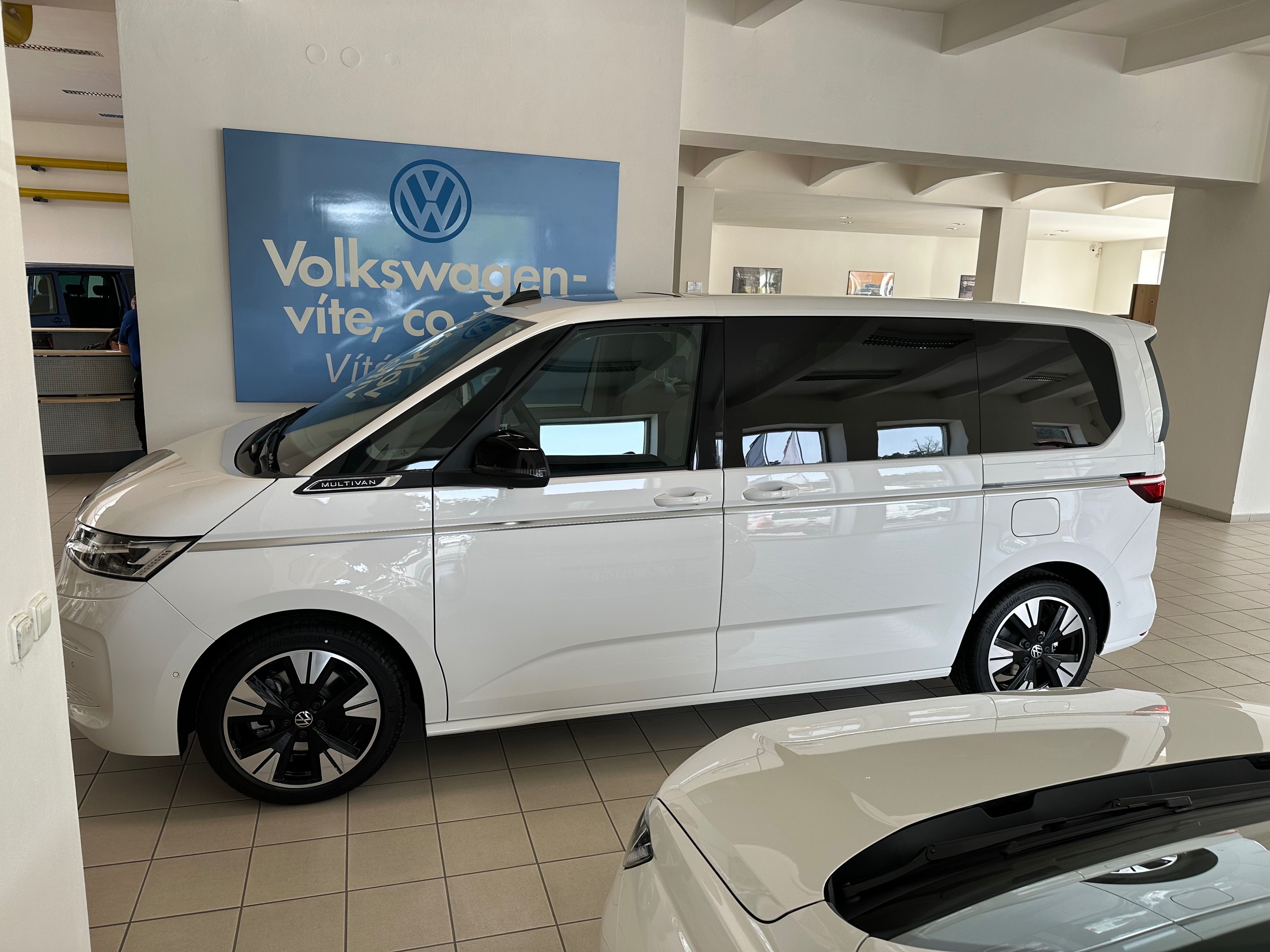 Volkswagen Multivan, VW Mutivan T7 Style - fotka 2