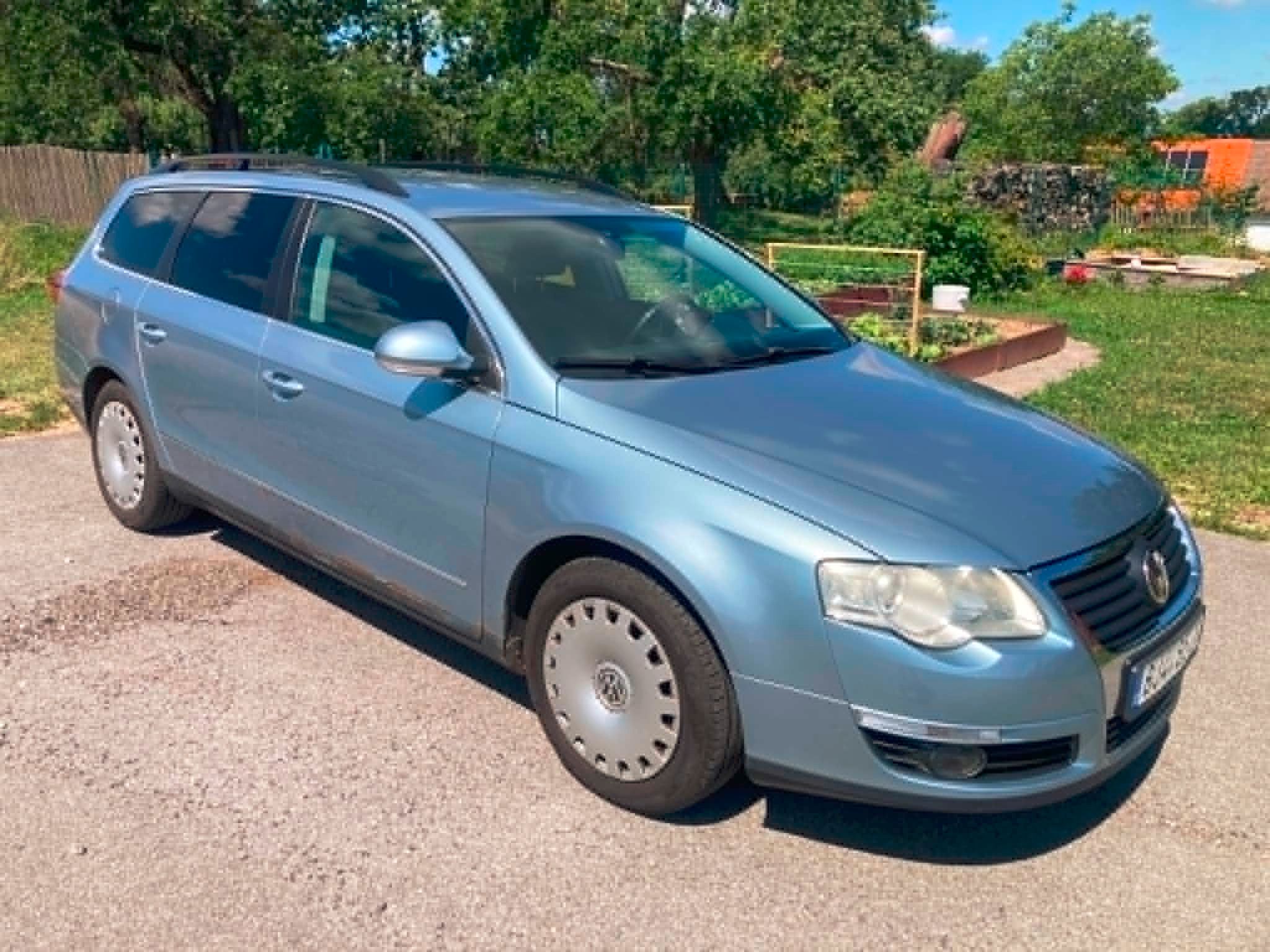 Volkswagen Passat, 2.0 TDI 103 kW | Tažné - fotka 3