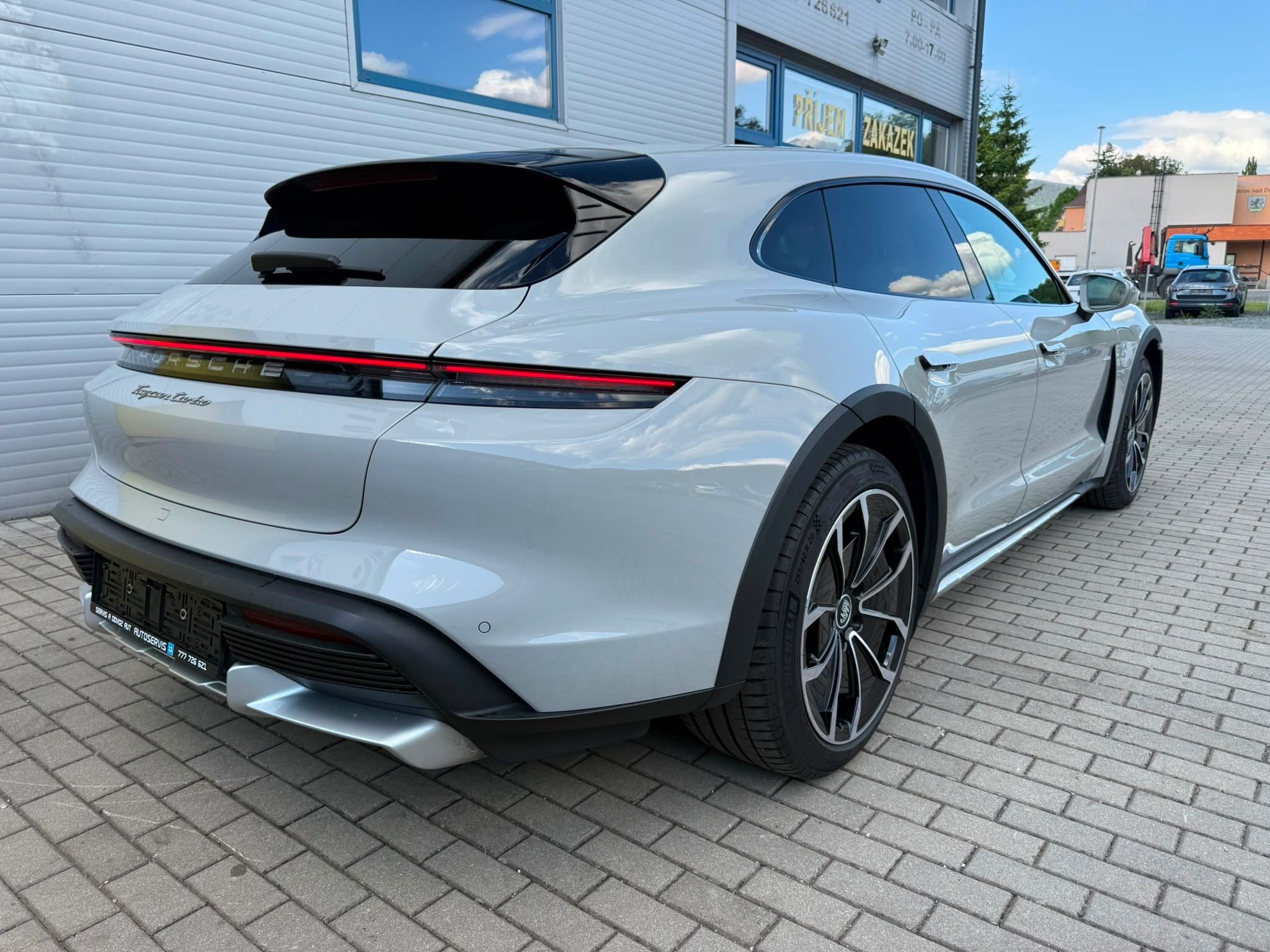 Porsche Taycan, Porsche Taycan Turbo - fotka 5