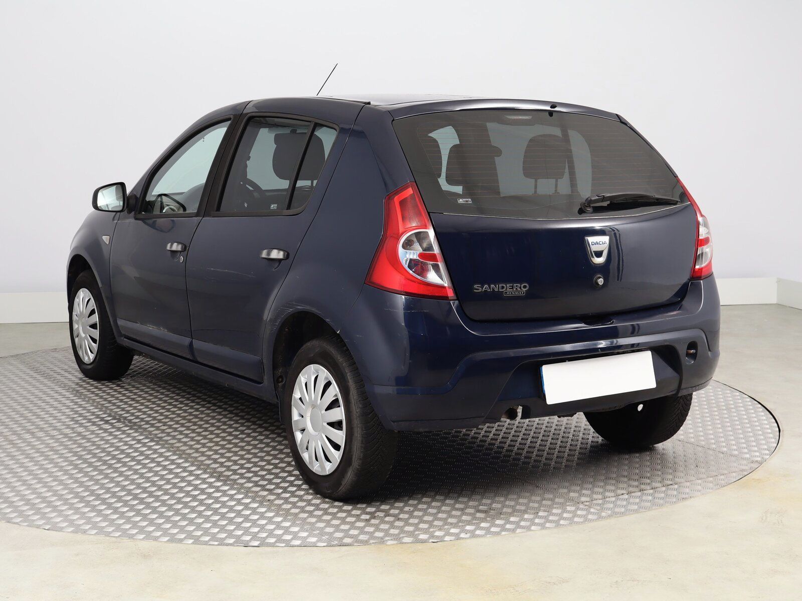 Dacia Sandero, 1.6 MPI, rezervace - fotka 4