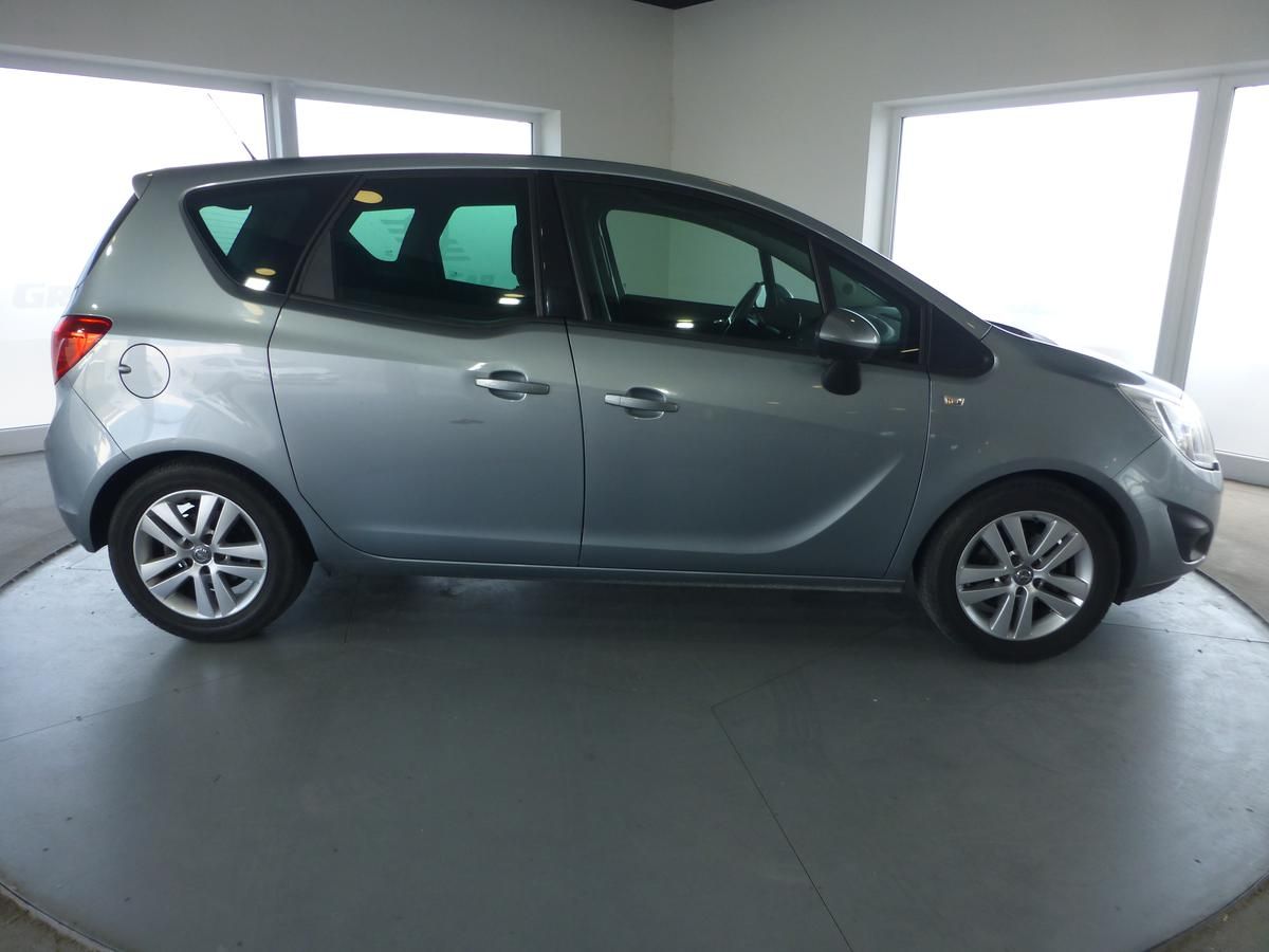 Opel Meriva, 1,4i-88KW**KLIMA*ALU**TEMPOMAT - fotka 4