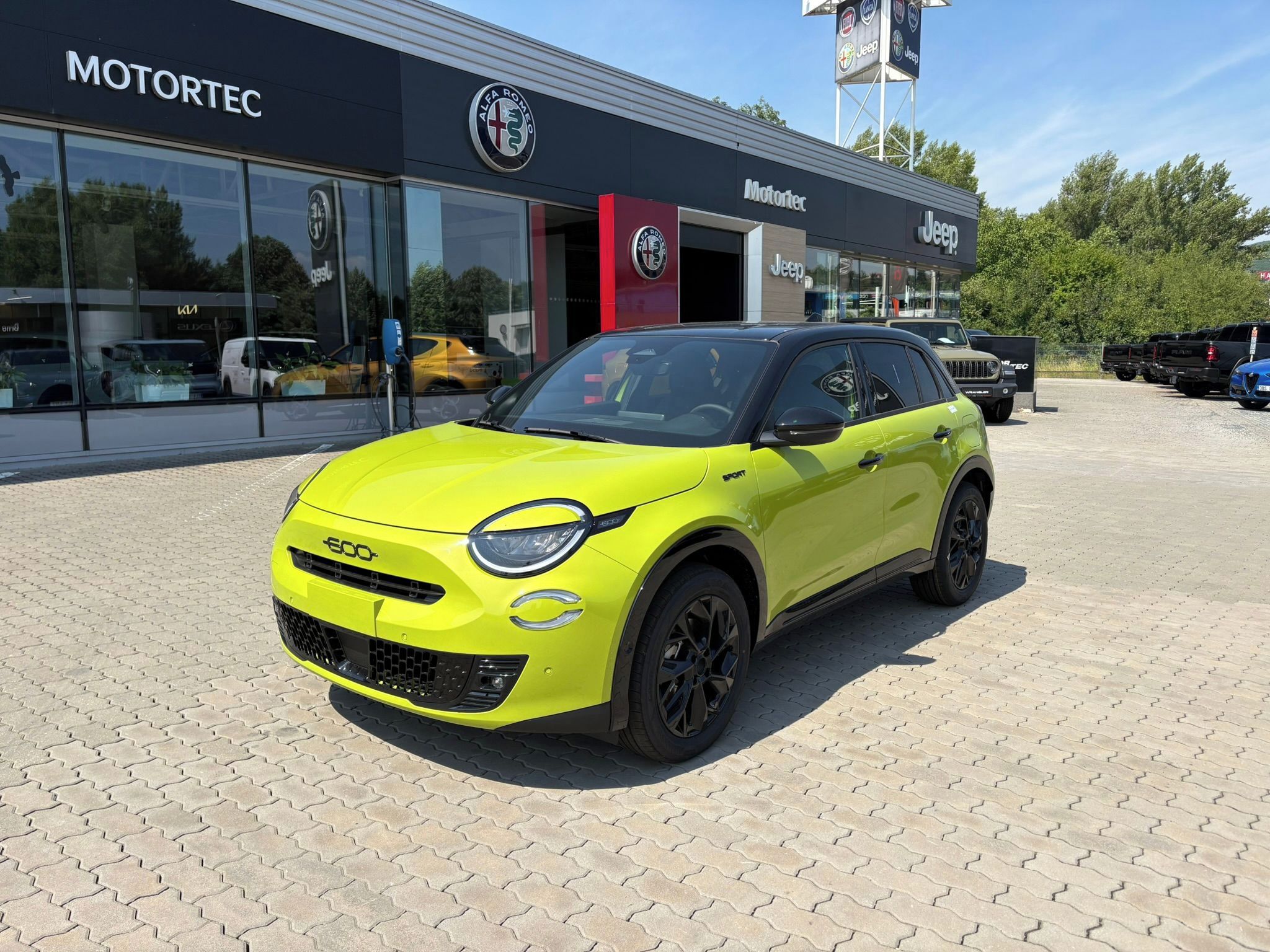 Fiat 600, 1.2 Turbo Hybrid 145k Sport - fotka 3