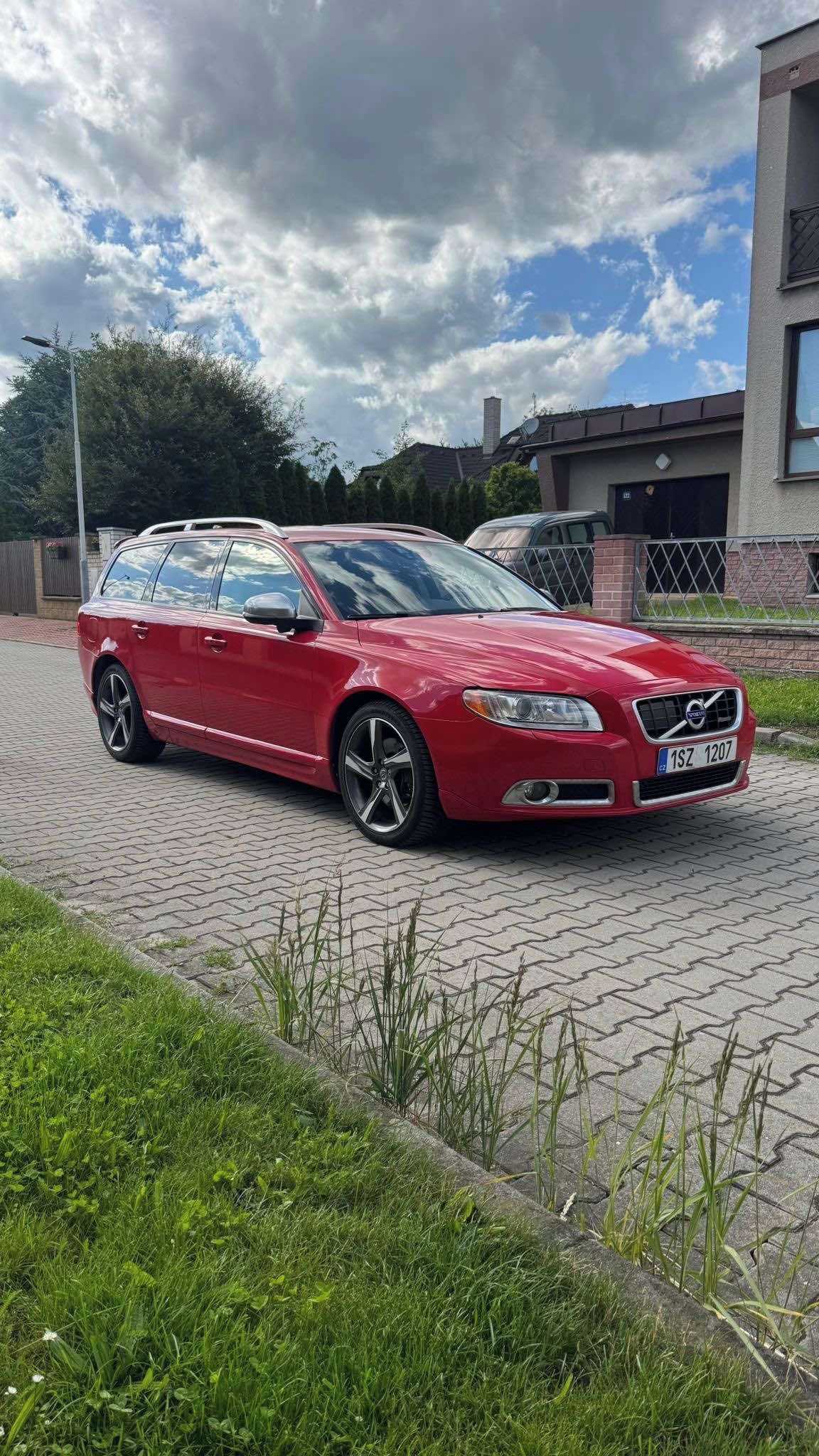 Volvo V70, 2,4 D5 158kw  R-line, Adap.tem