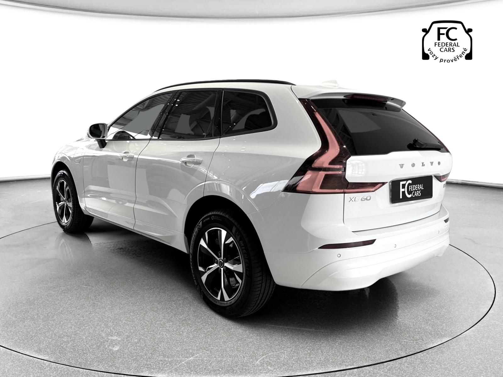 Volvo XC60, T6 PHEV CORE + 4ZÁRUKA/SERVIS - fotka 6