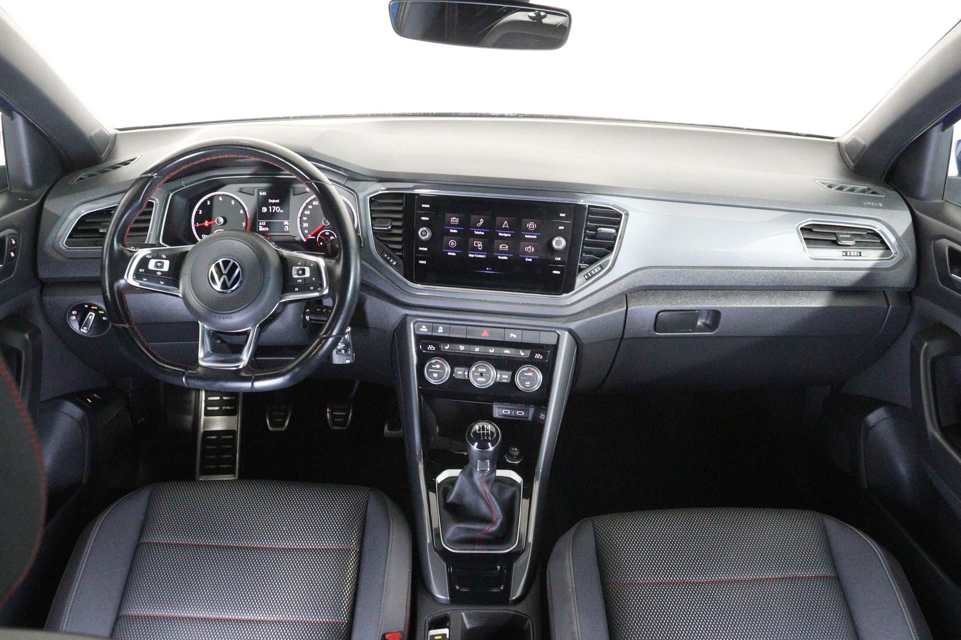 Volkswagen T-Roc, SPORT 1,5 TSI/ TAŽNÉ Z.,LED - fotka 5