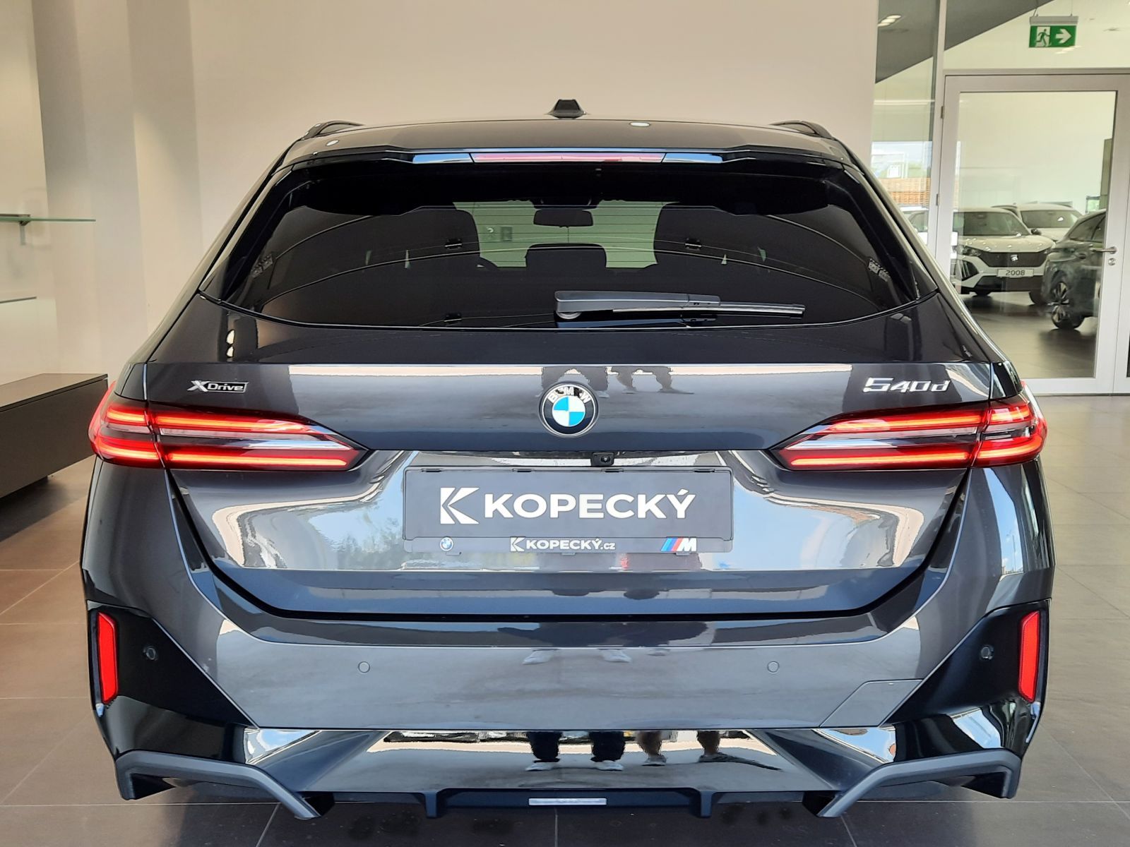 BMW Řada 5, 540d xDrive Touring M Sport - fotka 5