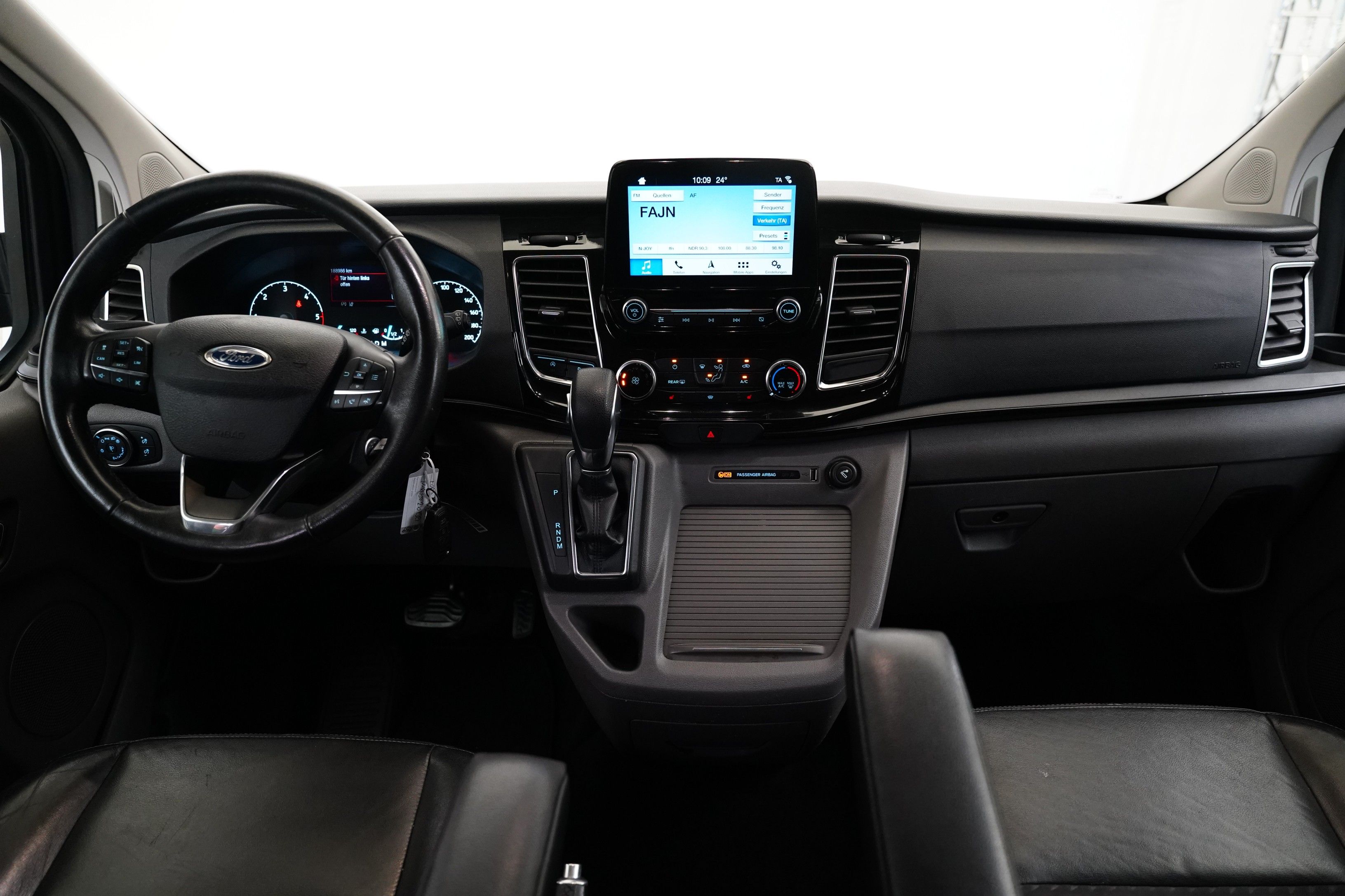 Ford Tourneo Custom, 2.0 TDCi 125 kW Sport L1 - fotka 5
