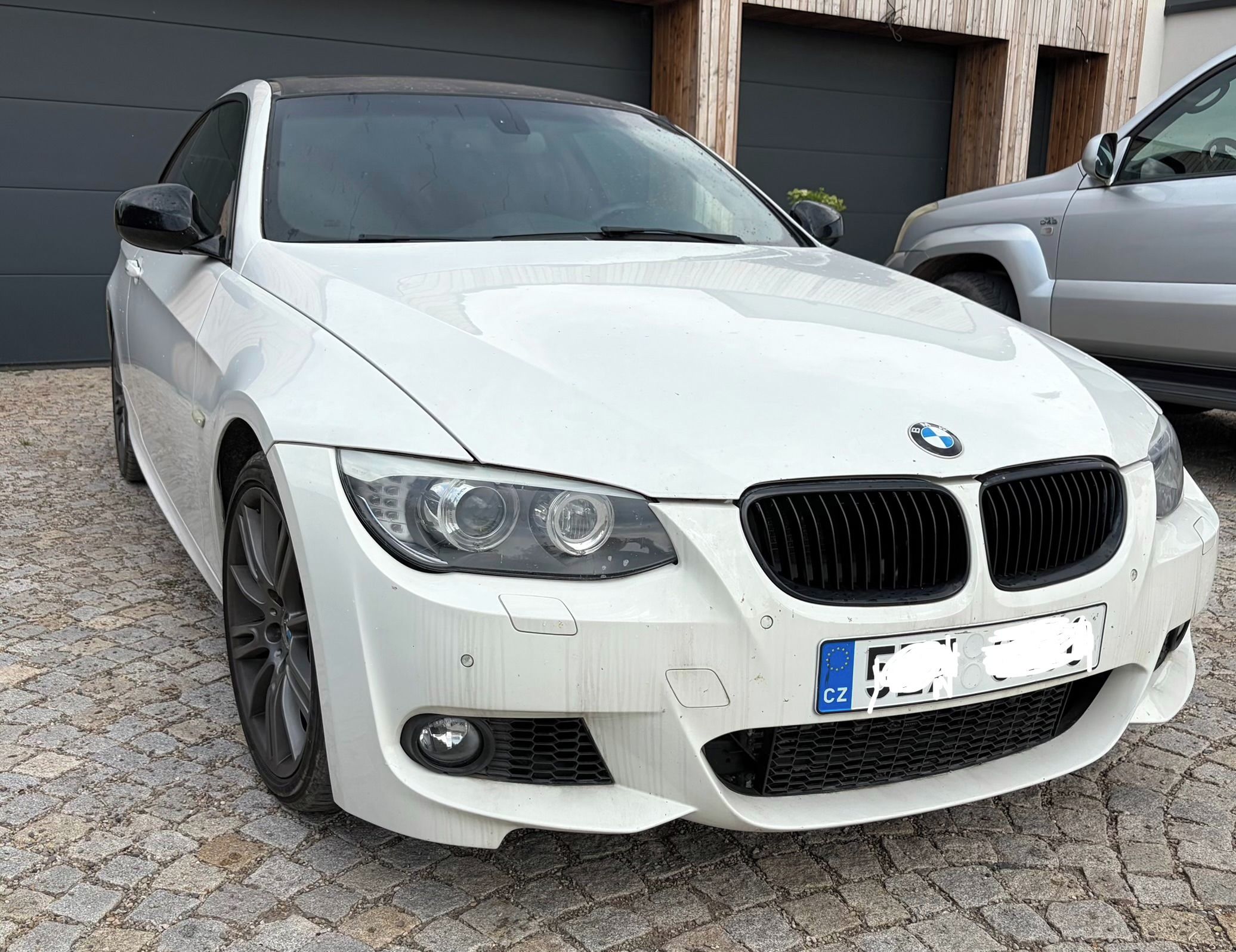 BMW Řada 3, BMW 335ix manuál 450 koní