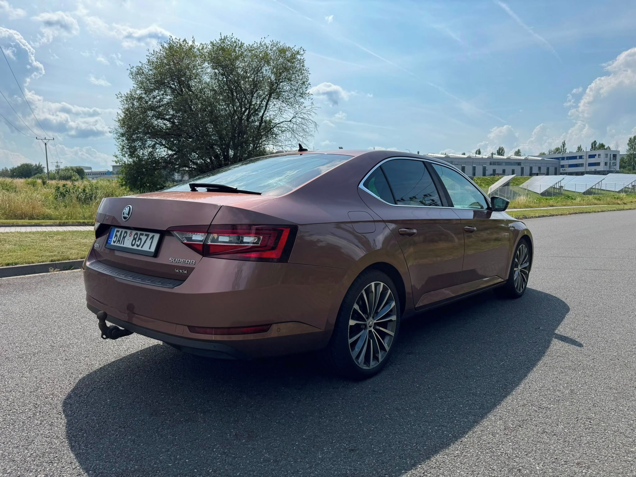 Škoda Superb, 2.0TDI 140kW L&K 4x4 DSG, ČR - fotka 4