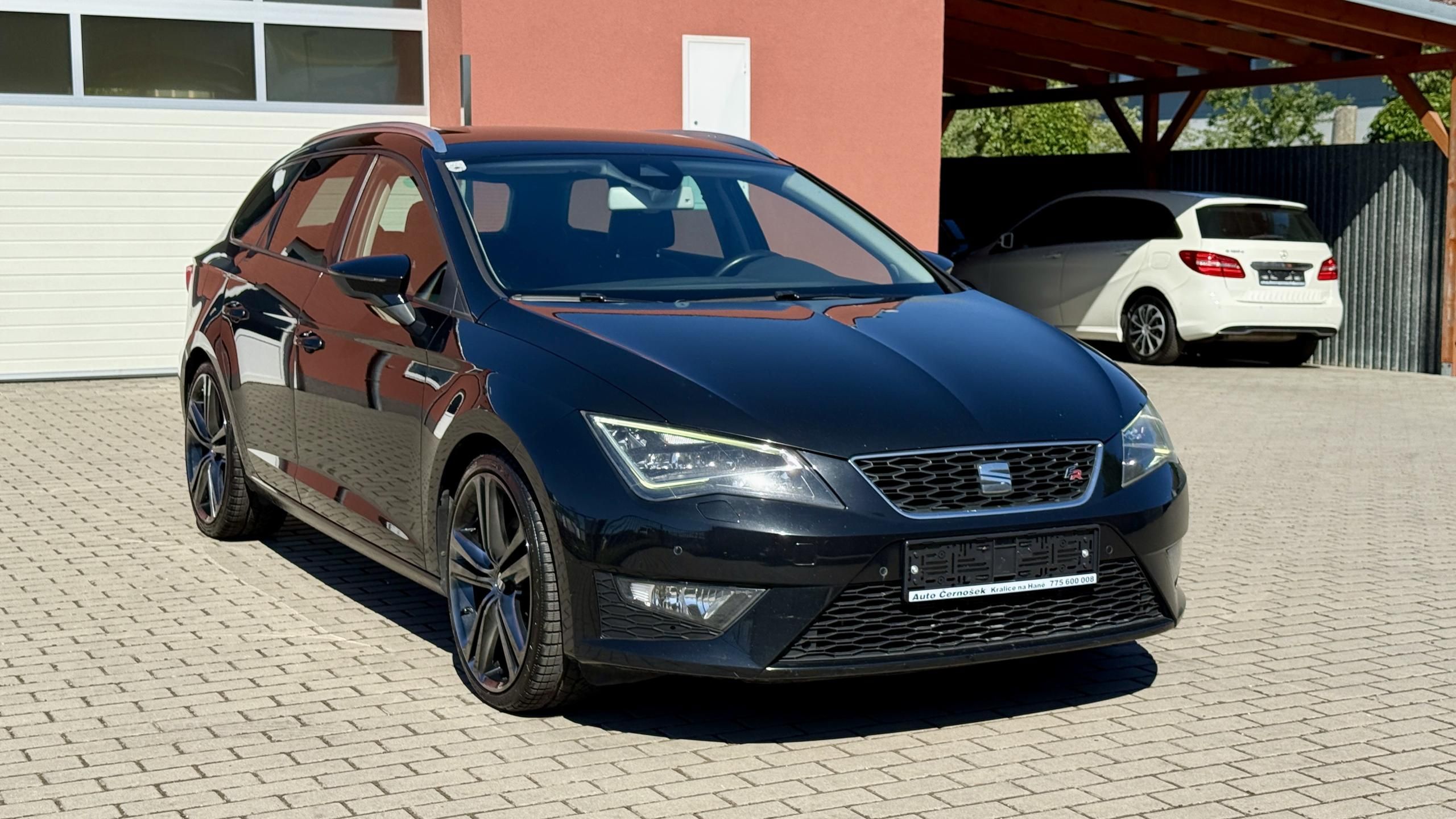 Seat Leon, ST*2.0TDi*135kW*FR*LED*ACC* - fotka 6