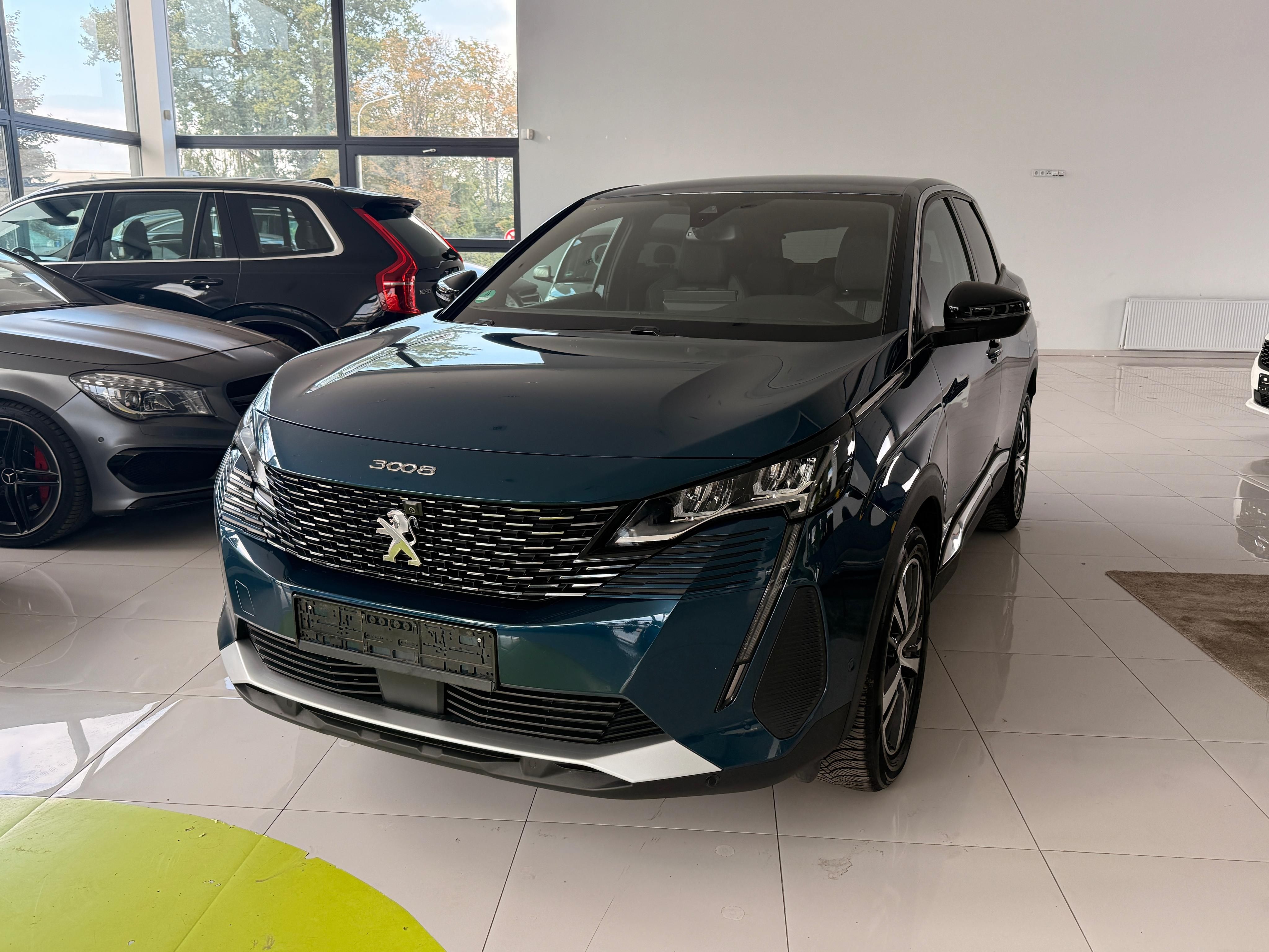 Peugeot 3008, 1.2 PureTech 96 kW, 2023, TOP - fotka 2