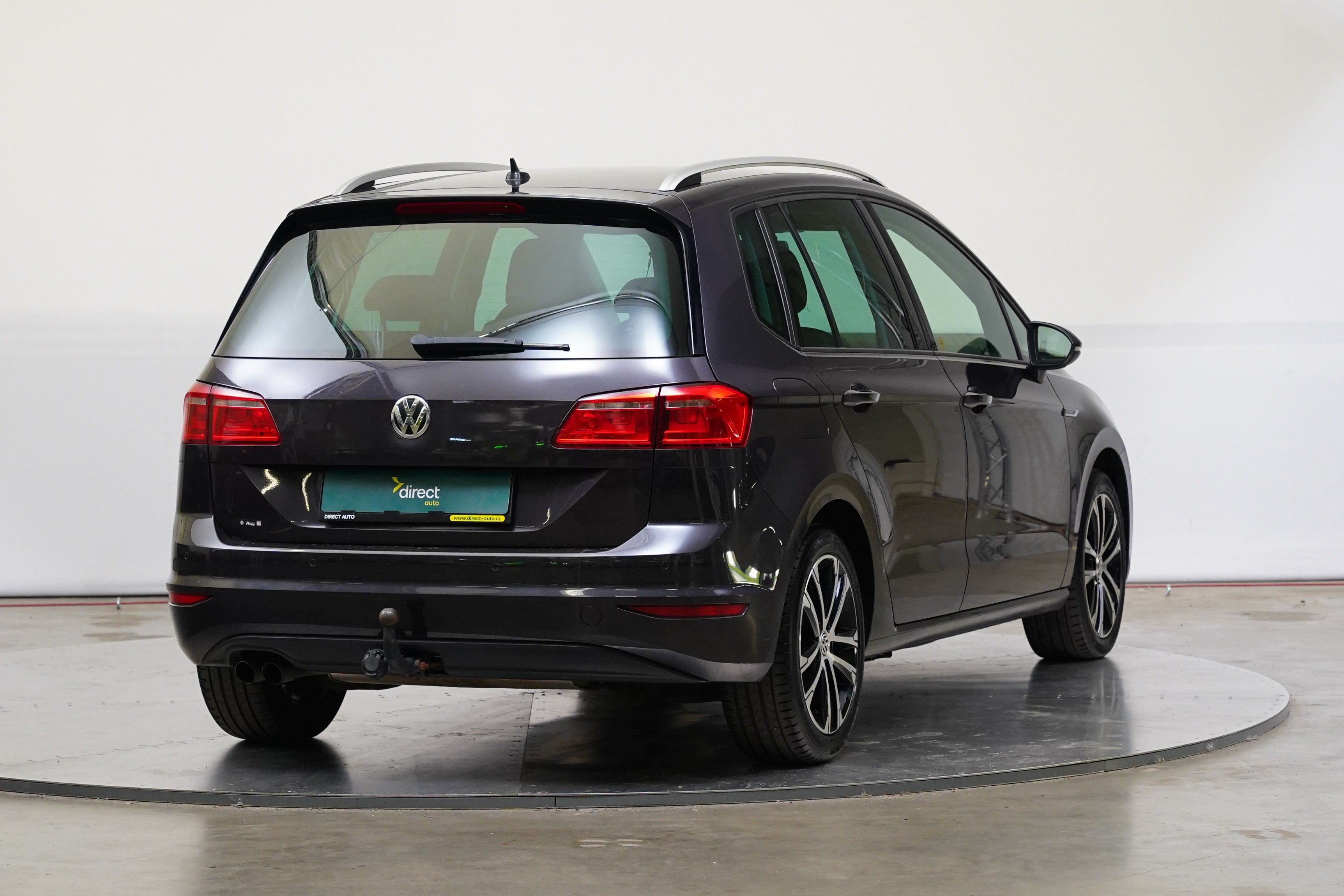 Volkswagen Golf, 1.4 TSI 92 kW DSG Lounge - fotka 2