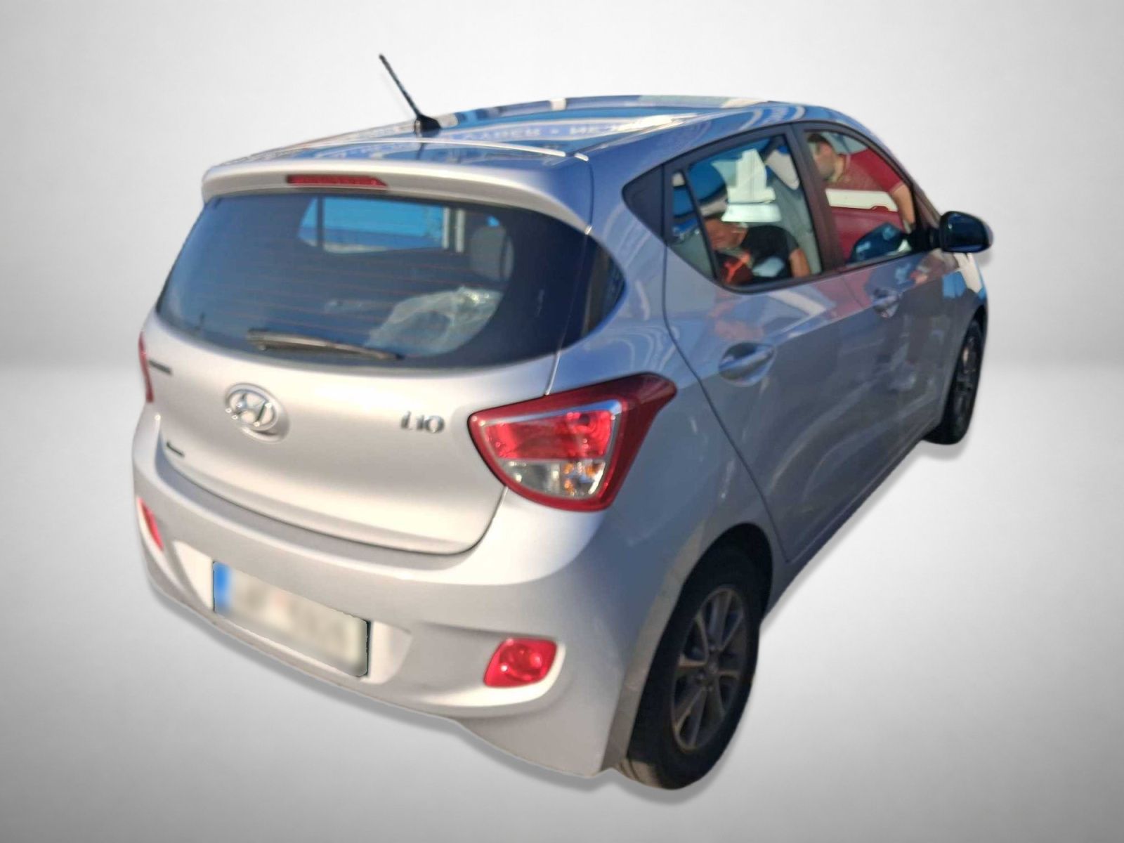 Hyundai i10, 1.0, Serv.kniha, Klima - fotka 2