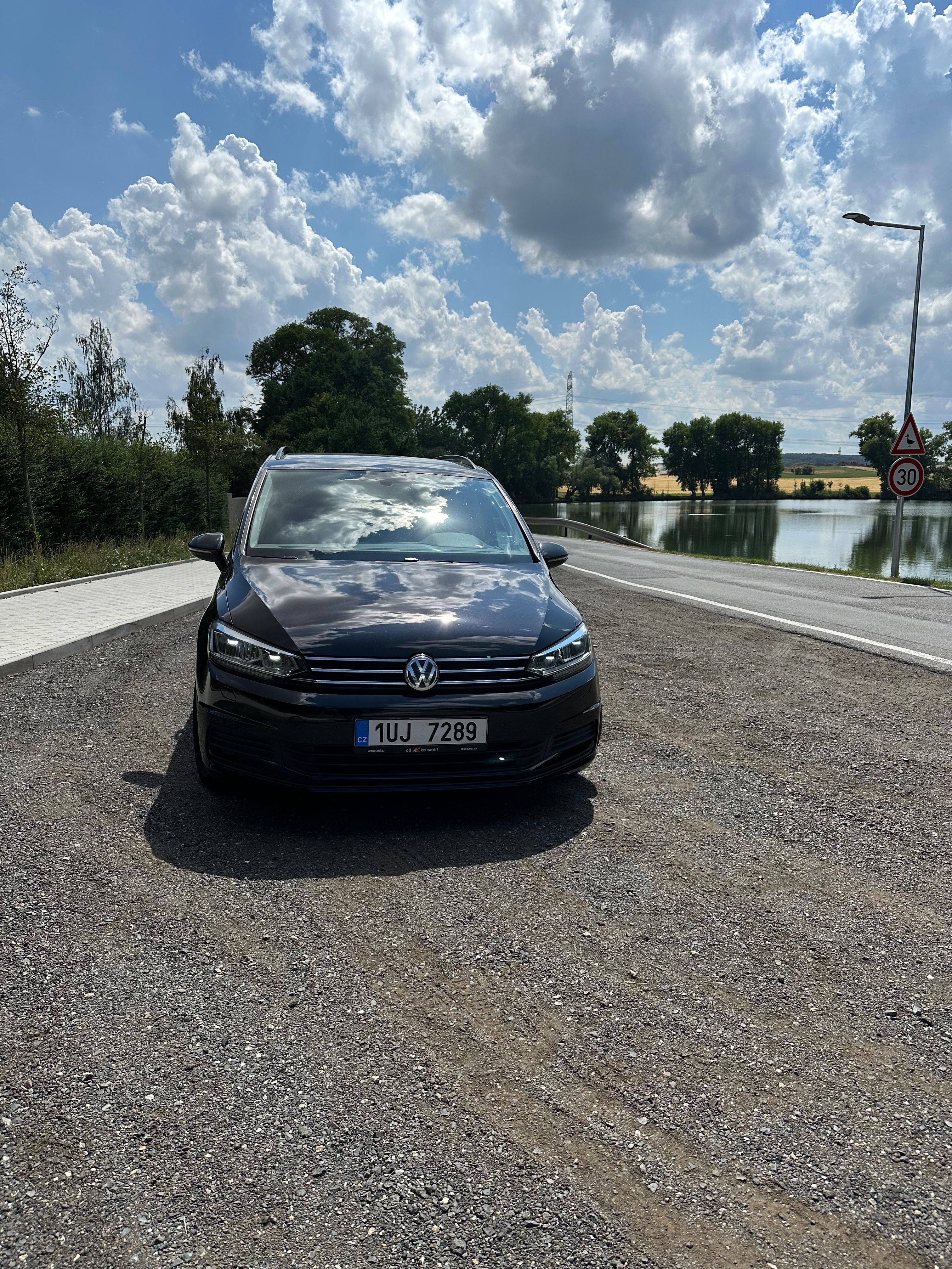 Volkswagen Touran, Touran 2.0 TDI DSG - fotka 2