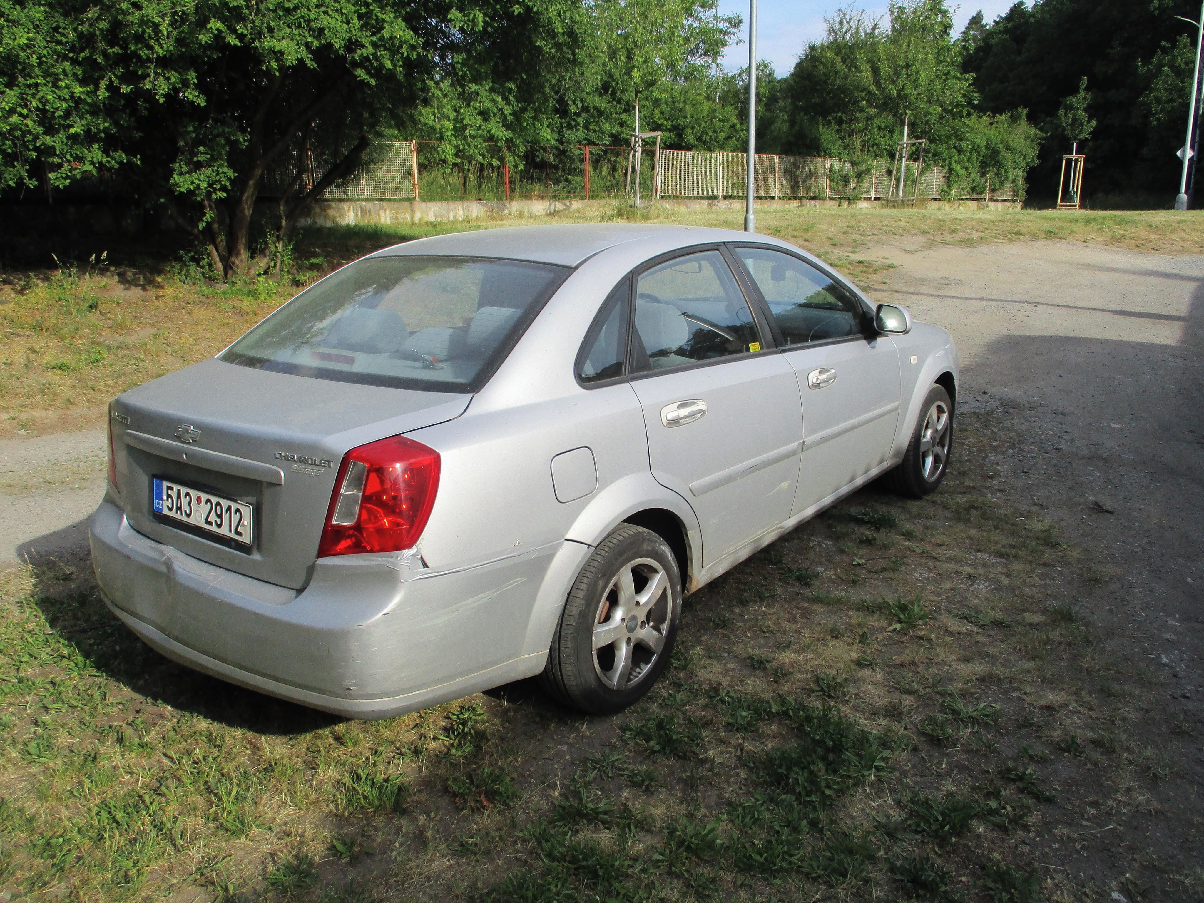 Chevrolet Lacetti, Chevrolet Lacetti 1.4 16 v - fotka 6