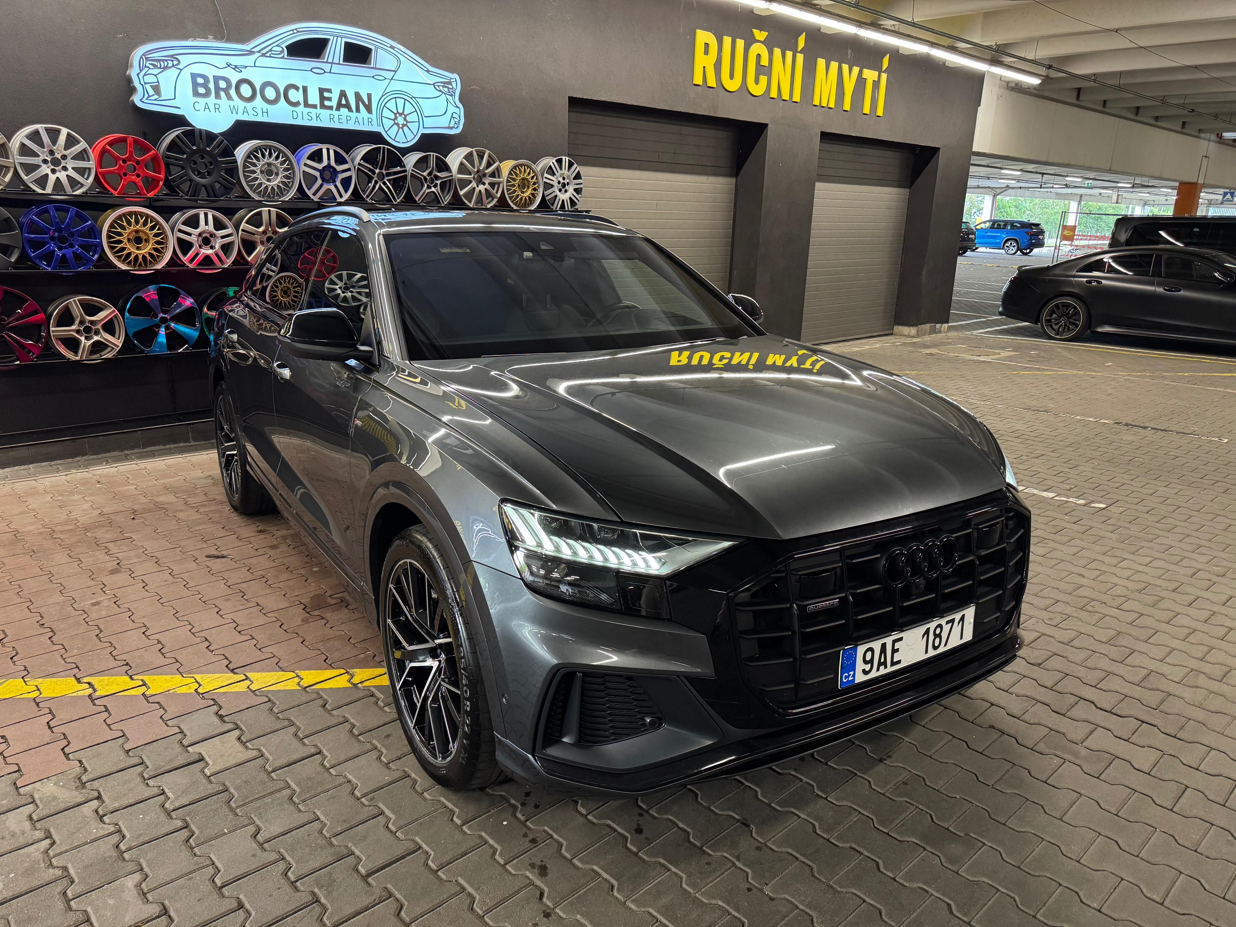 Audi Q8, 50 TDI 210kW S-Line ČR DPH