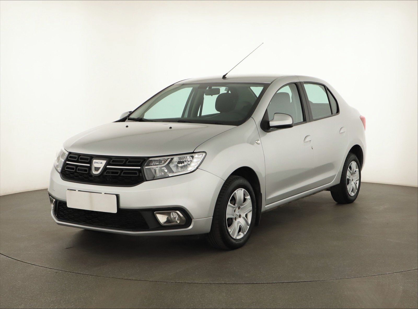 Dacia Logan, 1.0 SCe, ČR,1.maj, Klima - fotka 2