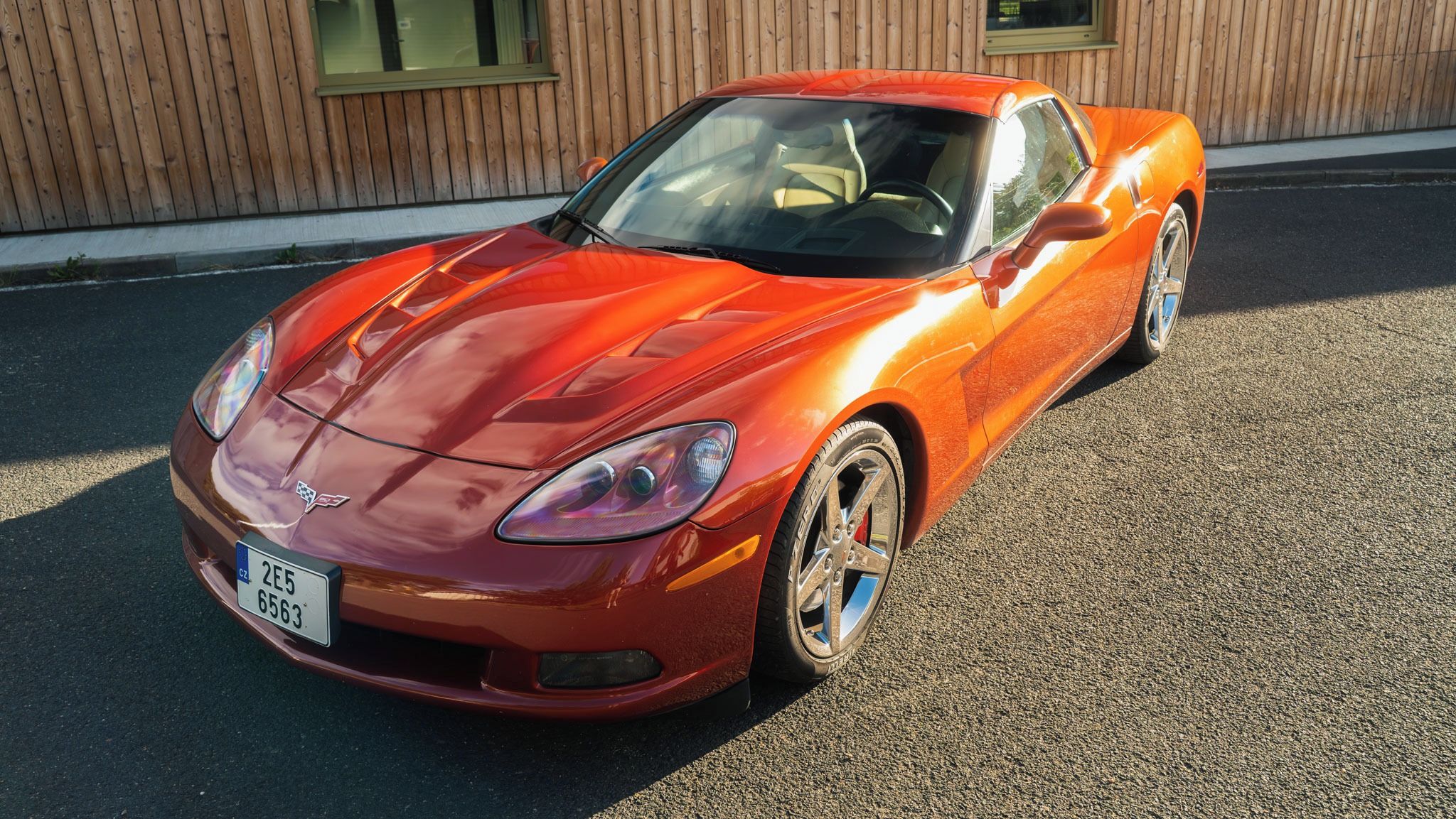 Chevrolet Corvette, TARGA C6 6.0 V8 LS2 298 kW - fotka 6