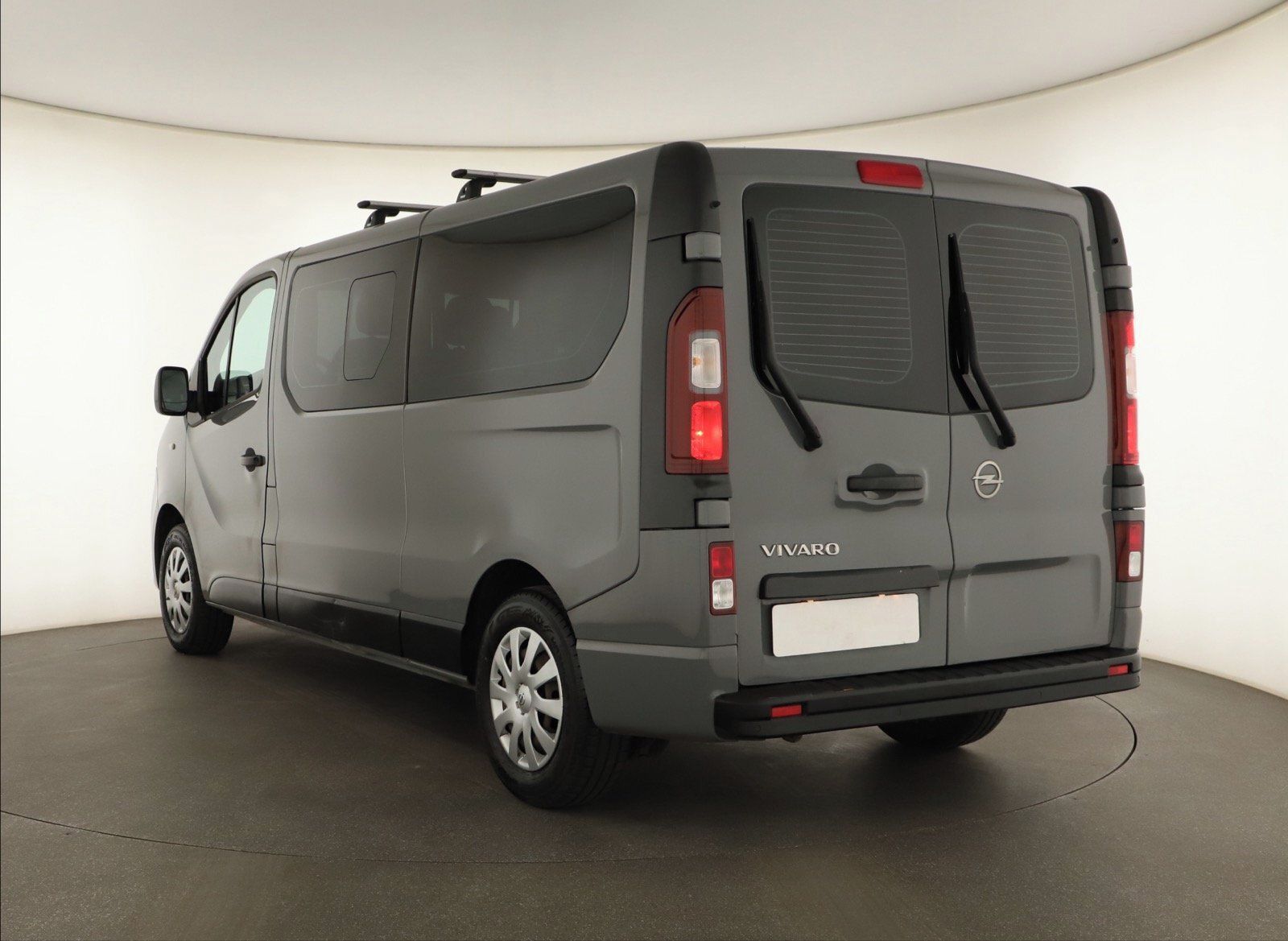 Opel Vivaro, 1.6 BiCDTI, Combi, 9 míst - fotka 4