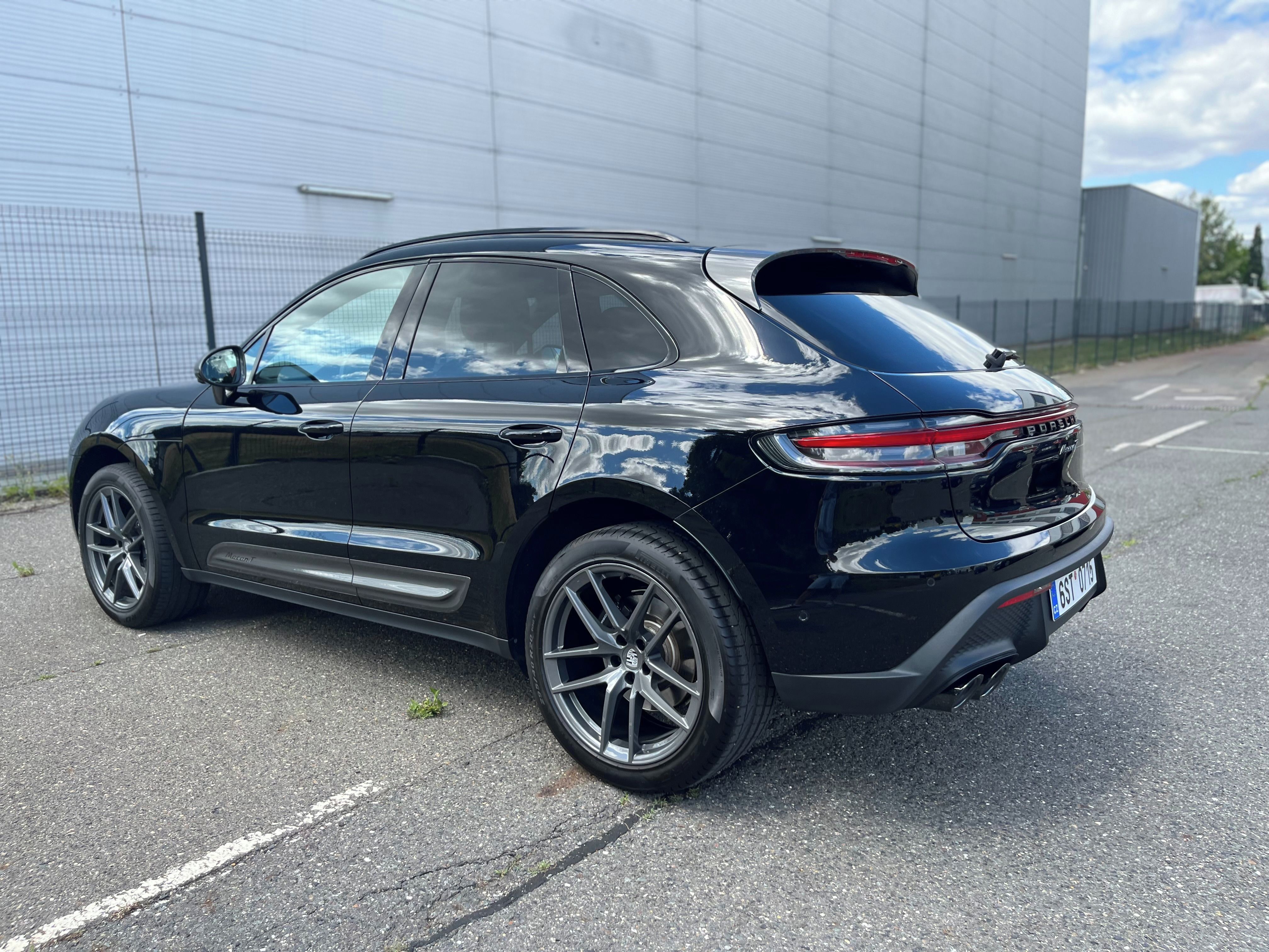 Porsche Macan, Porsche Macan T - stav nového