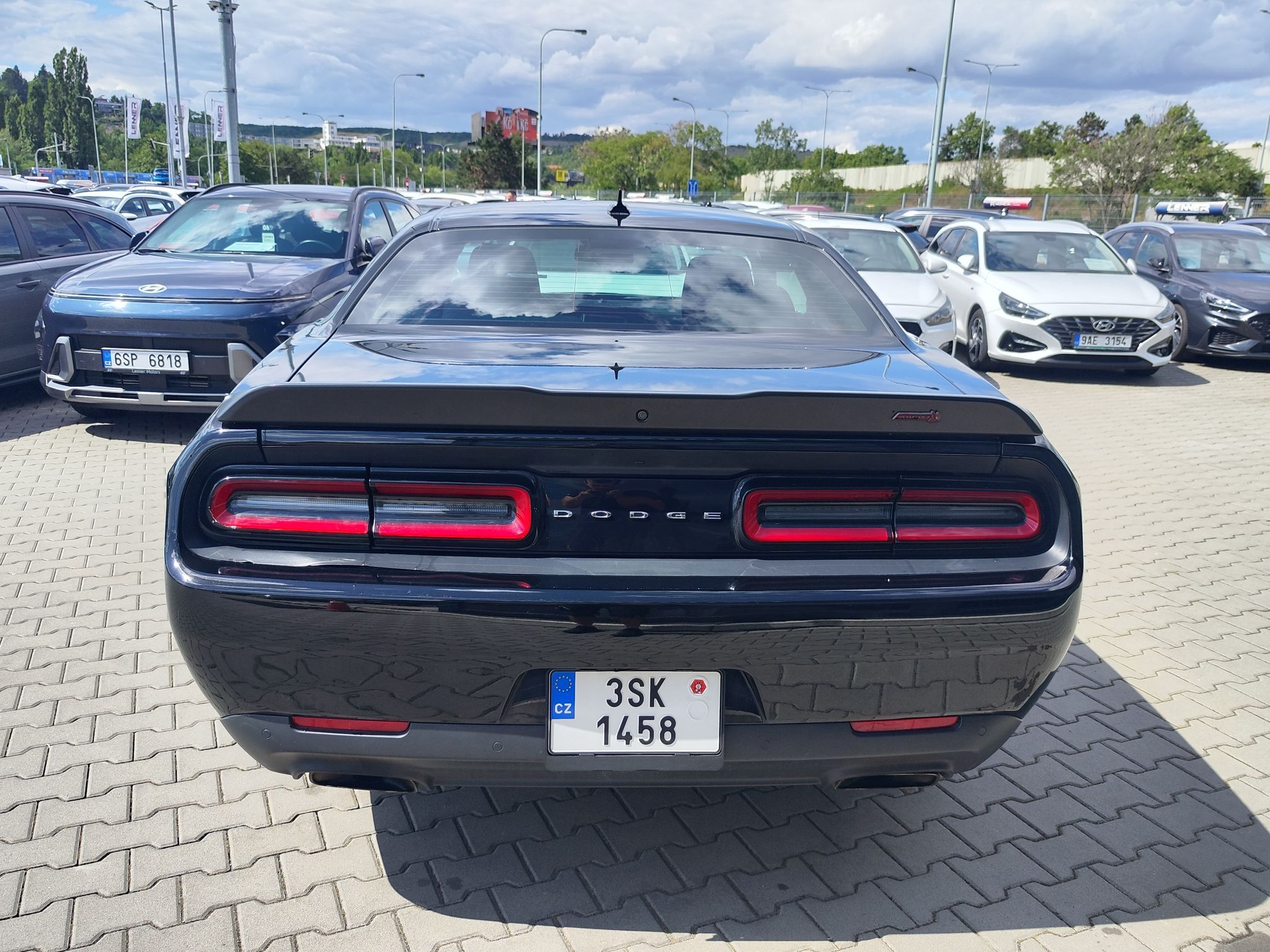 Dodge Challenger, 6.4 HEMI/357kW SCAT PACK - fotka 6