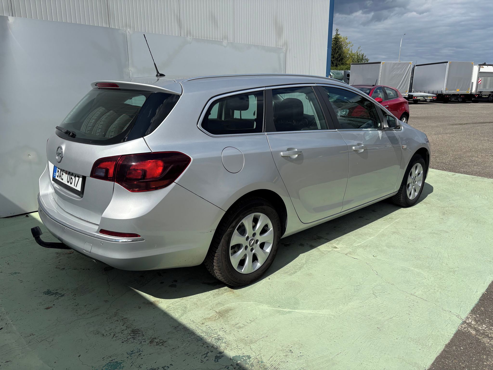 Opel Astra, 1,6, 81kW Sports Tourer, Tažné - fotka 2