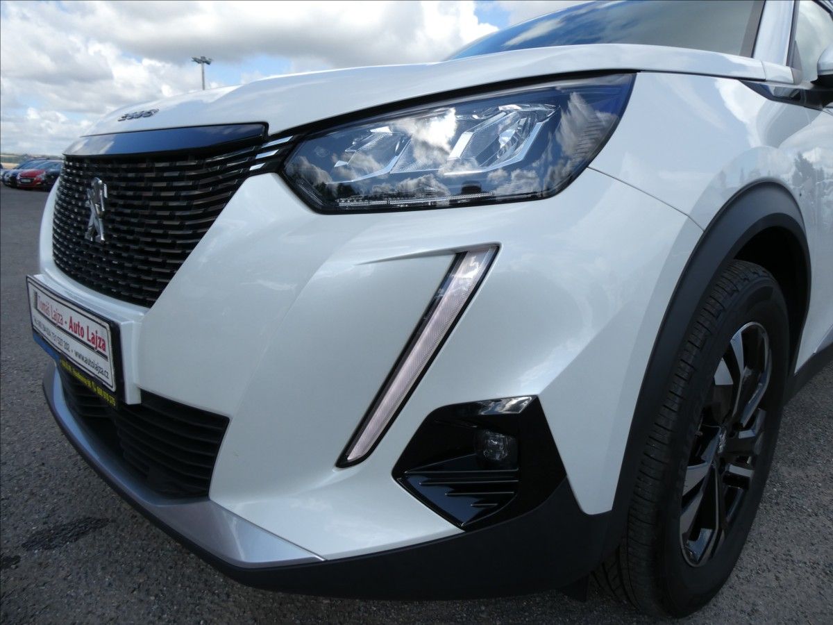 Peugeot 2008, 1,2 PureTech 96kW AT8, ALLURE - fotka 4