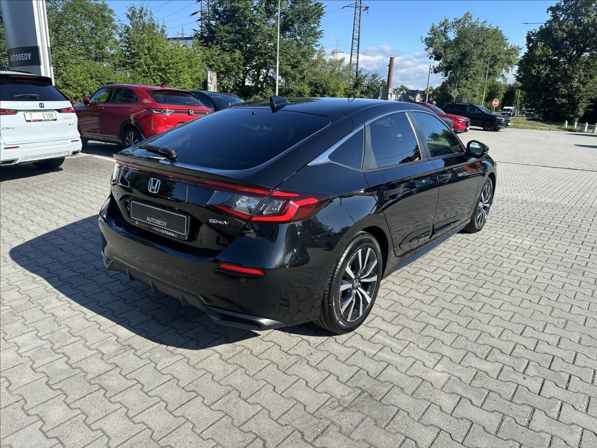 Honda Civic, 2,0 e:HEV Elegance, ČR - fotka 3