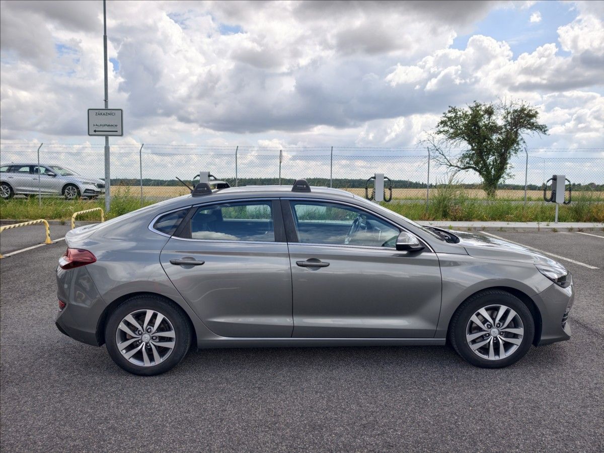 Hyundai i30, 1,0 T-GDi Comfort - fotka 5