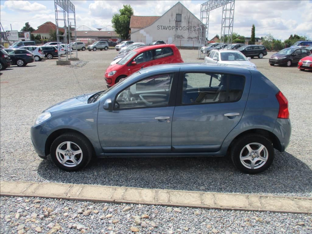Dacia Sandero, 1,4 i, klimatizace, serviska, - fotka 4