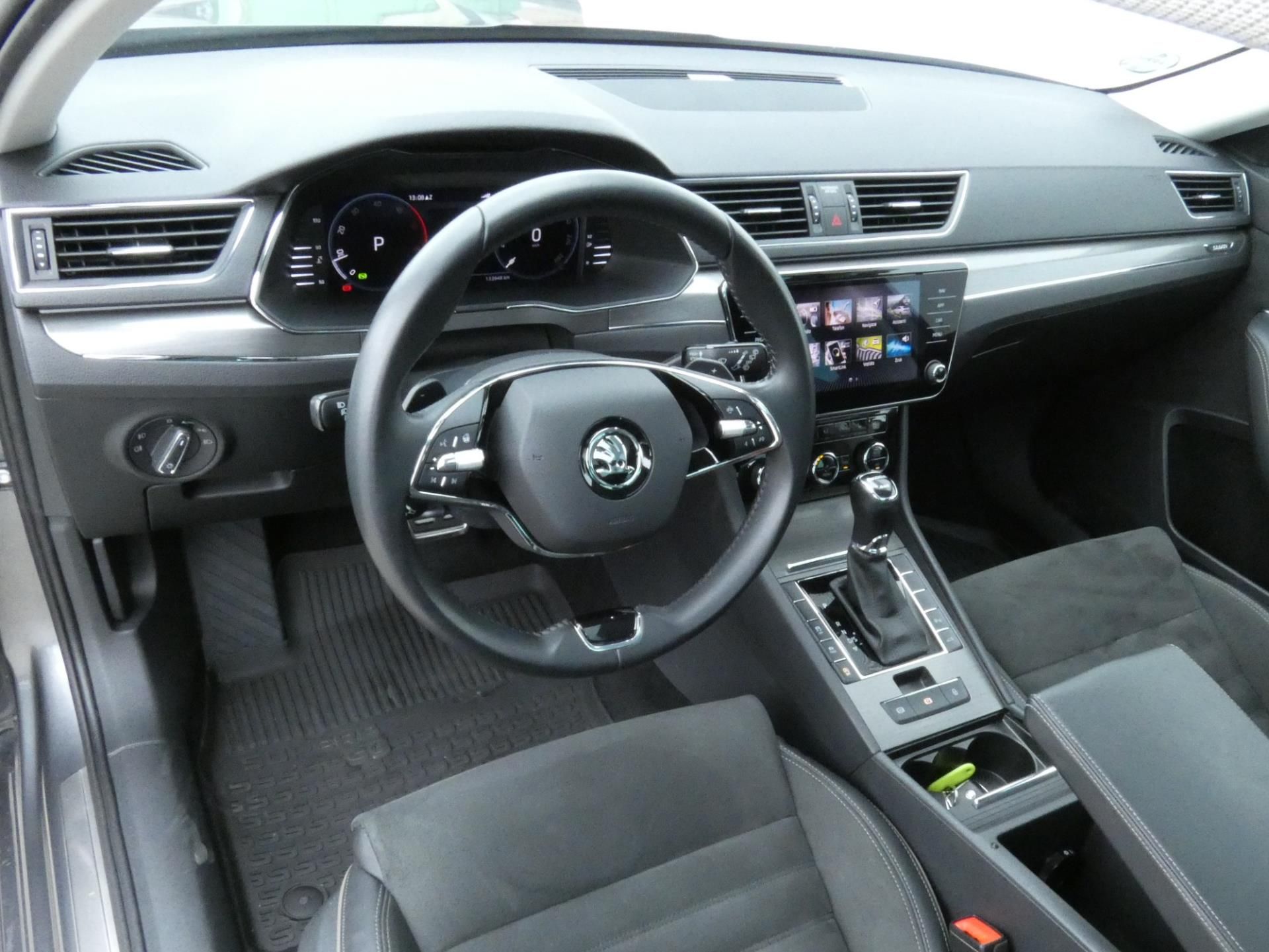 Škoda Superb, Scout 2.0 TDI 147KW DSG 4x4 - fotka 5